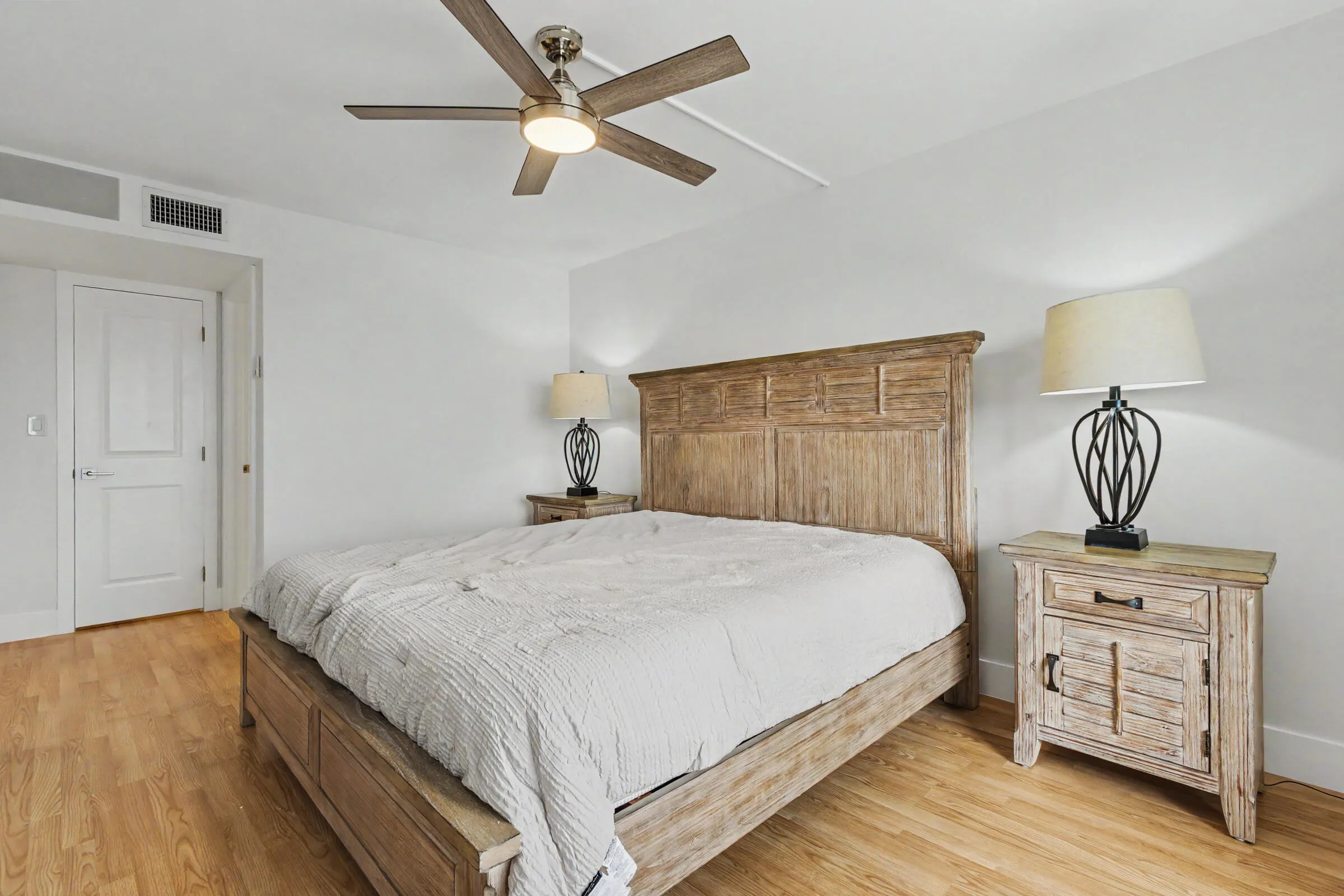 3200 N OCEAN Drive #402