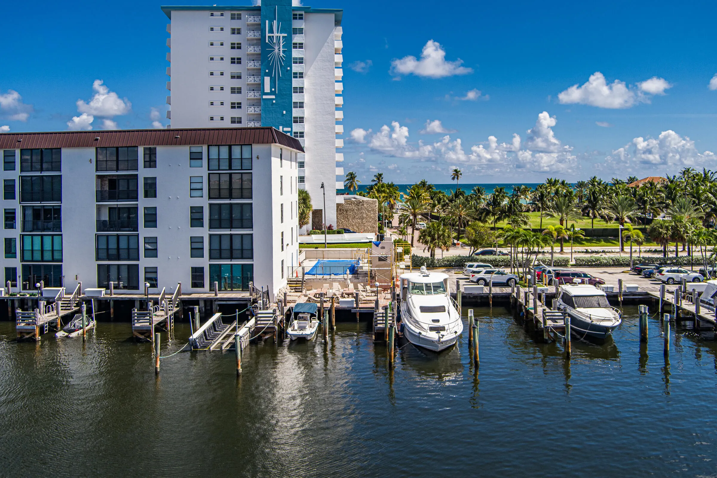 3200 N OCEAN Drive #402