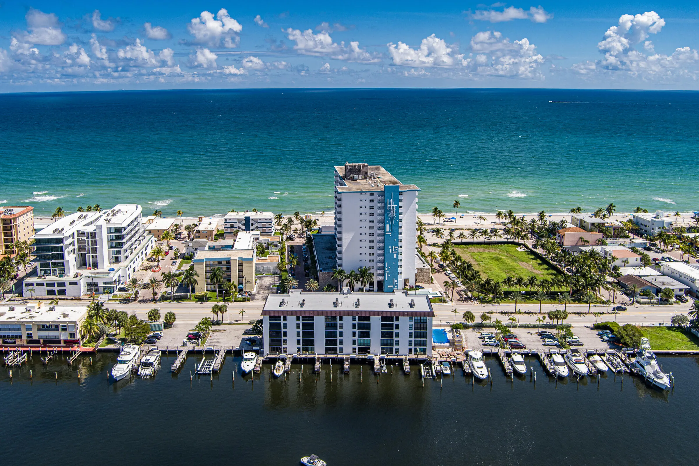 3200 N OCEAN Drive #402