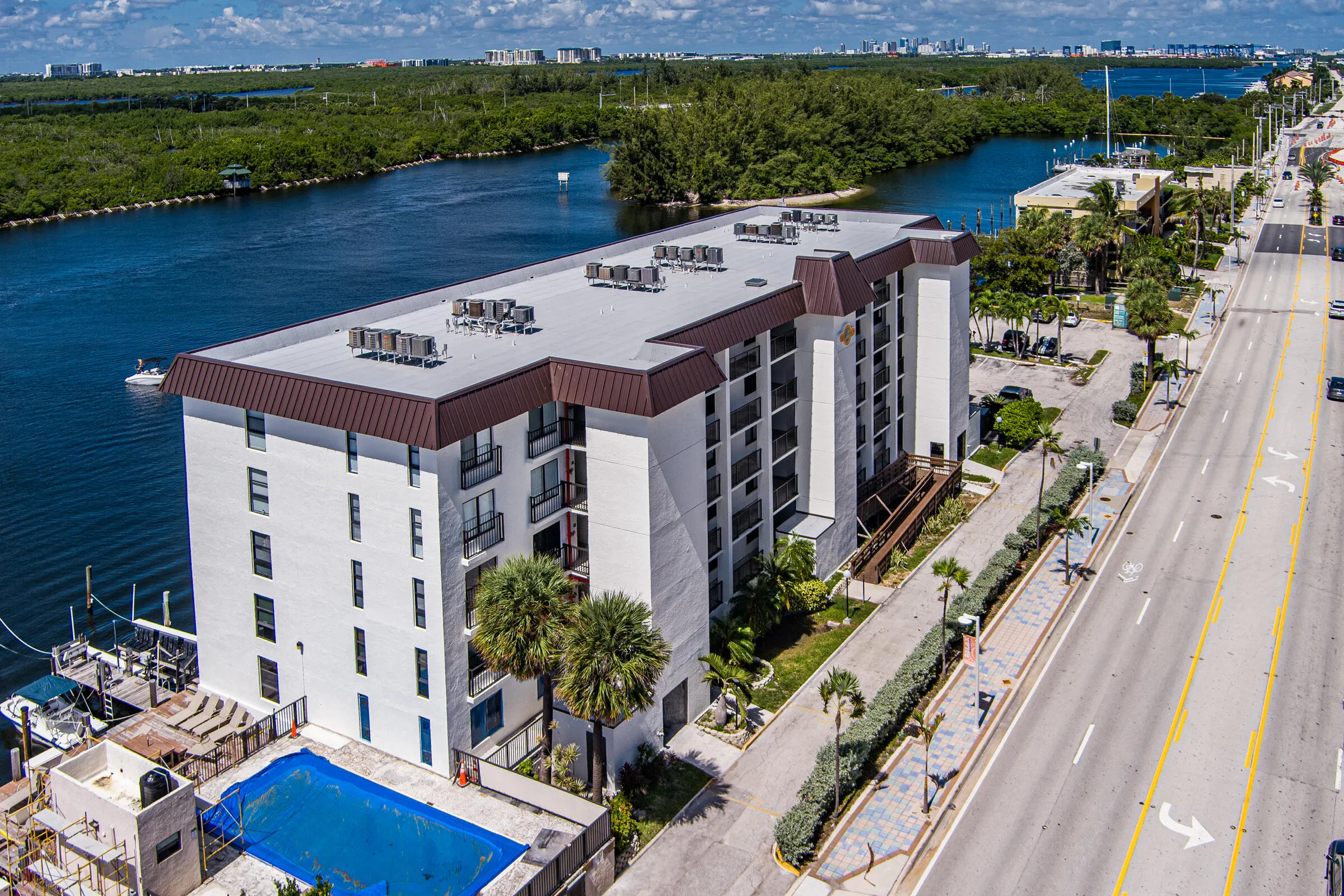 3200 N OCEAN Drive #402