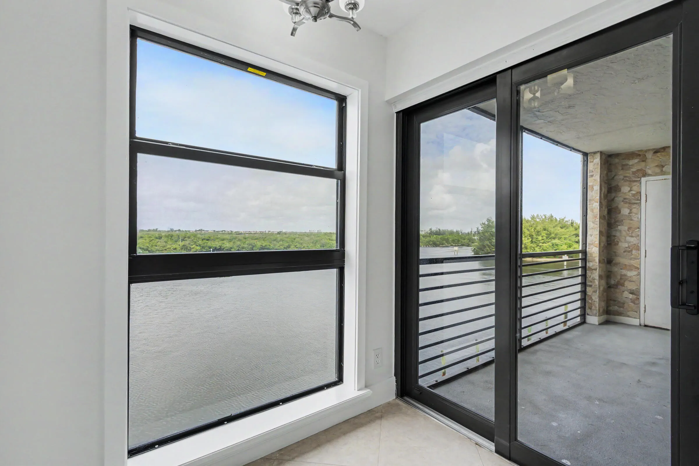 3200 N OCEAN Drive #402
