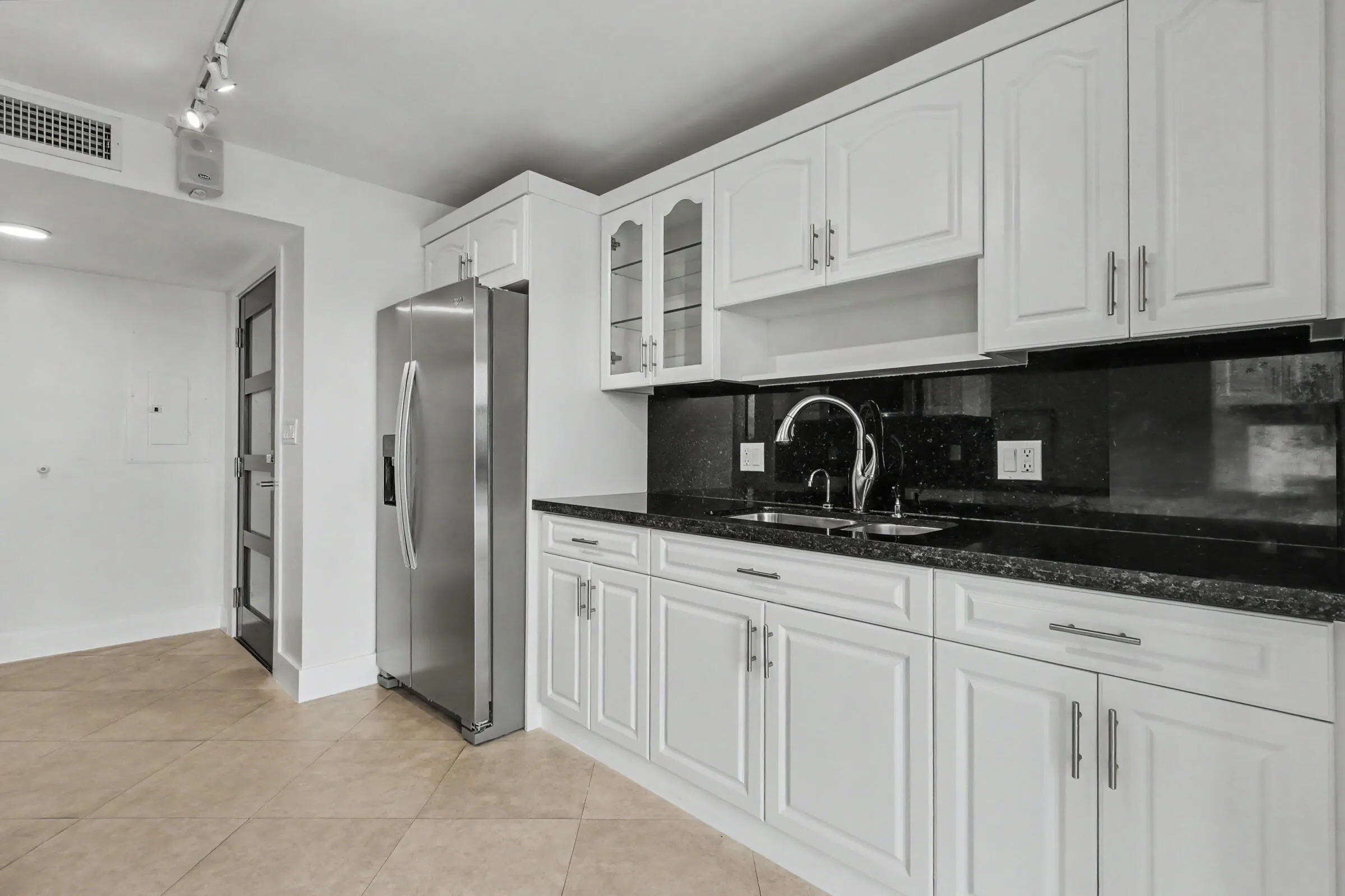 3200 N OCEAN Drive #402