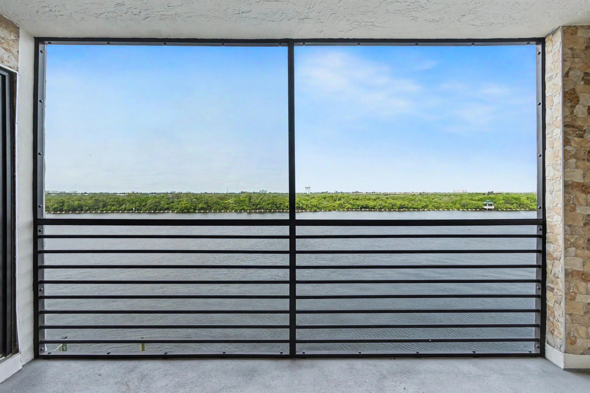 3200 N OCEAN Drive #402