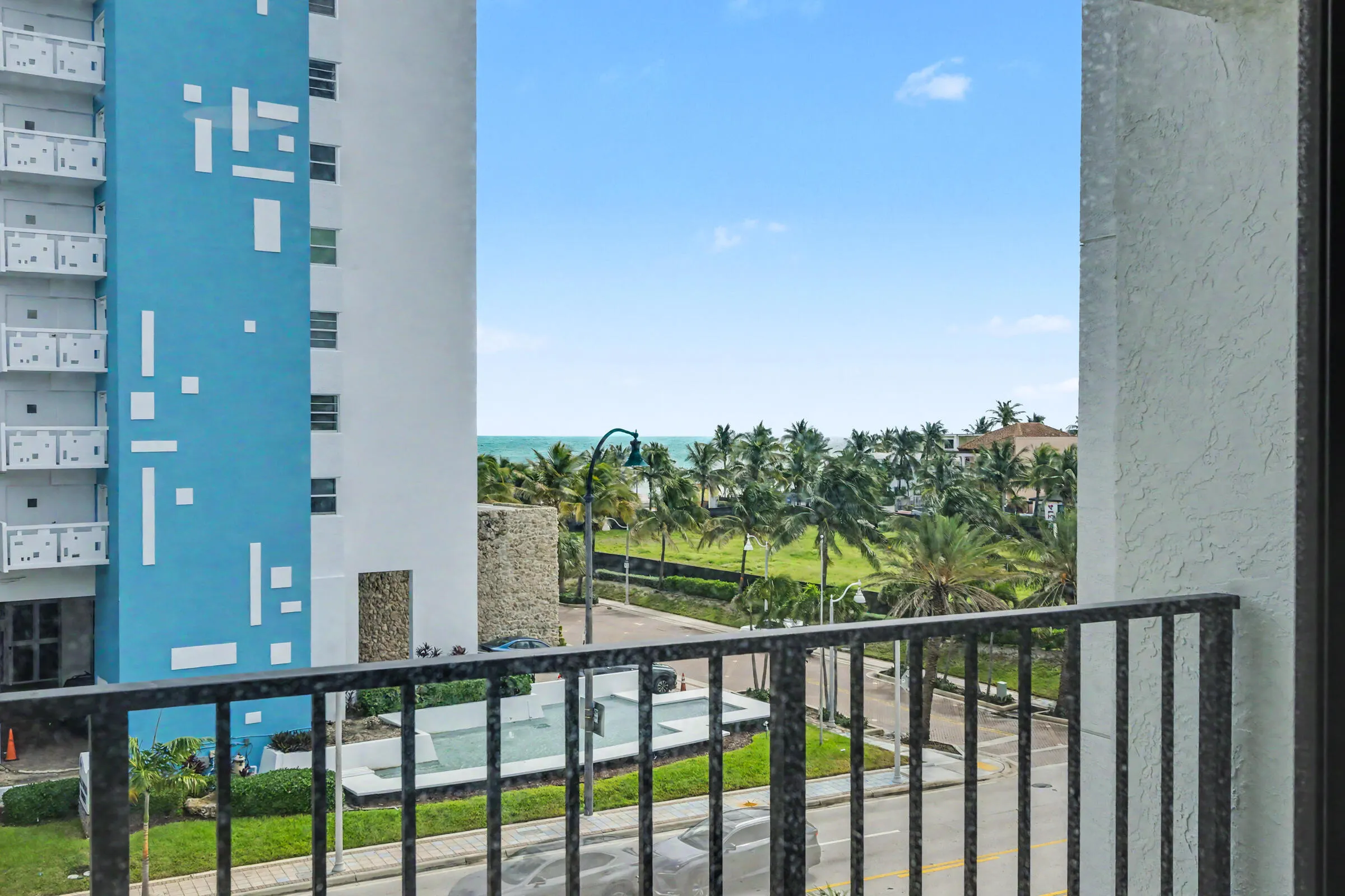 3200 N OCEAN Drive #402