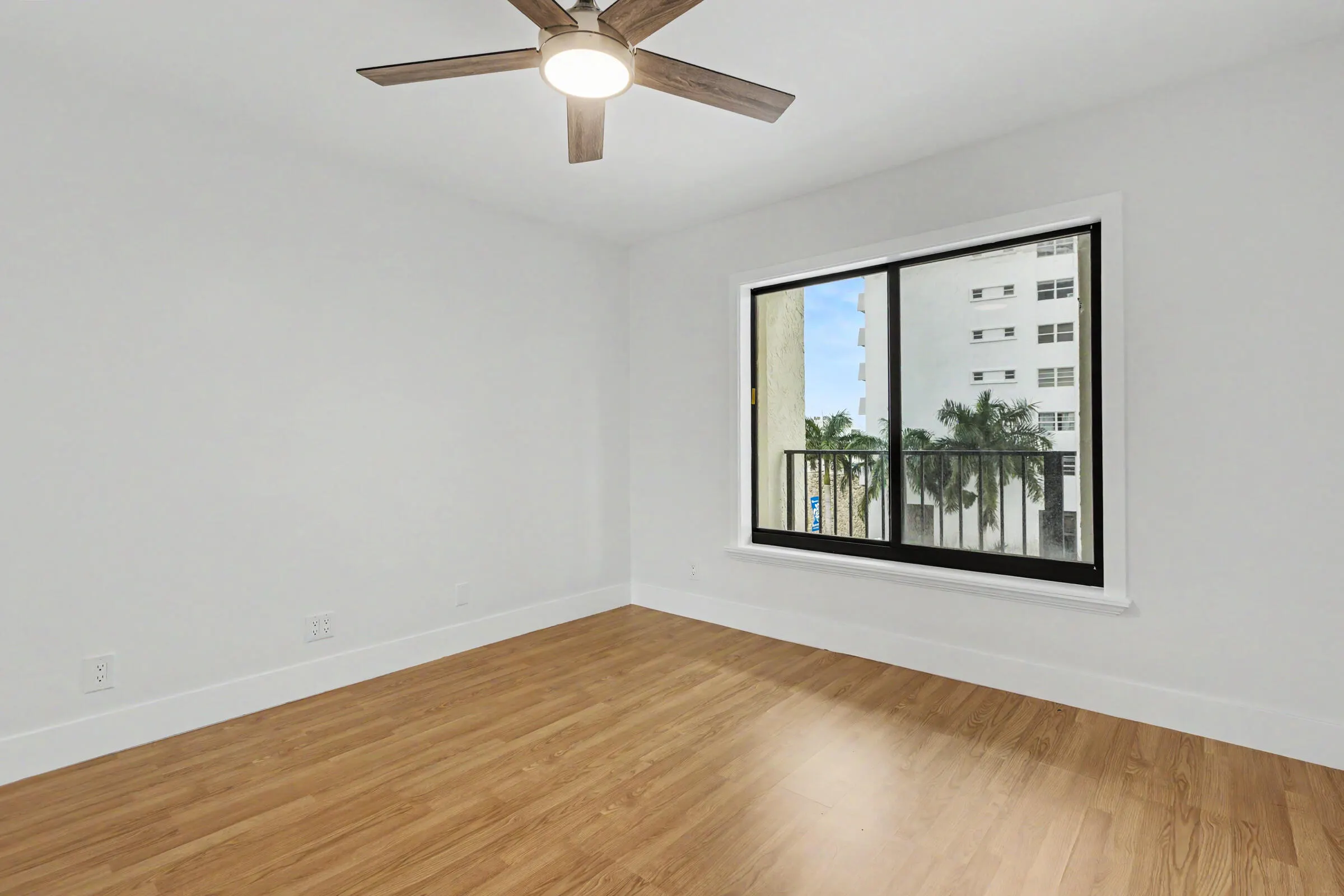 3200 N OCEAN Drive #402