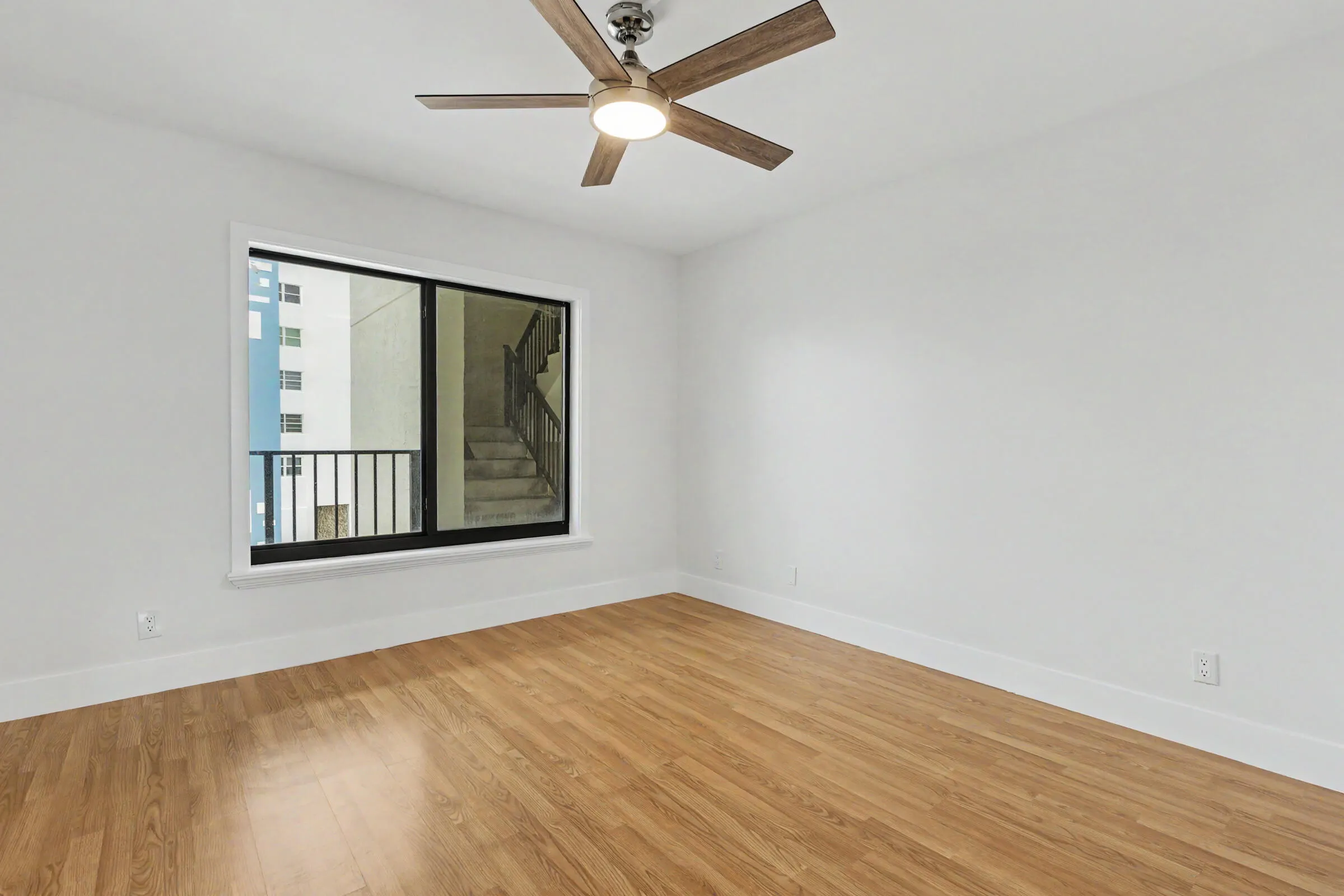3200 N OCEAN Drive #402