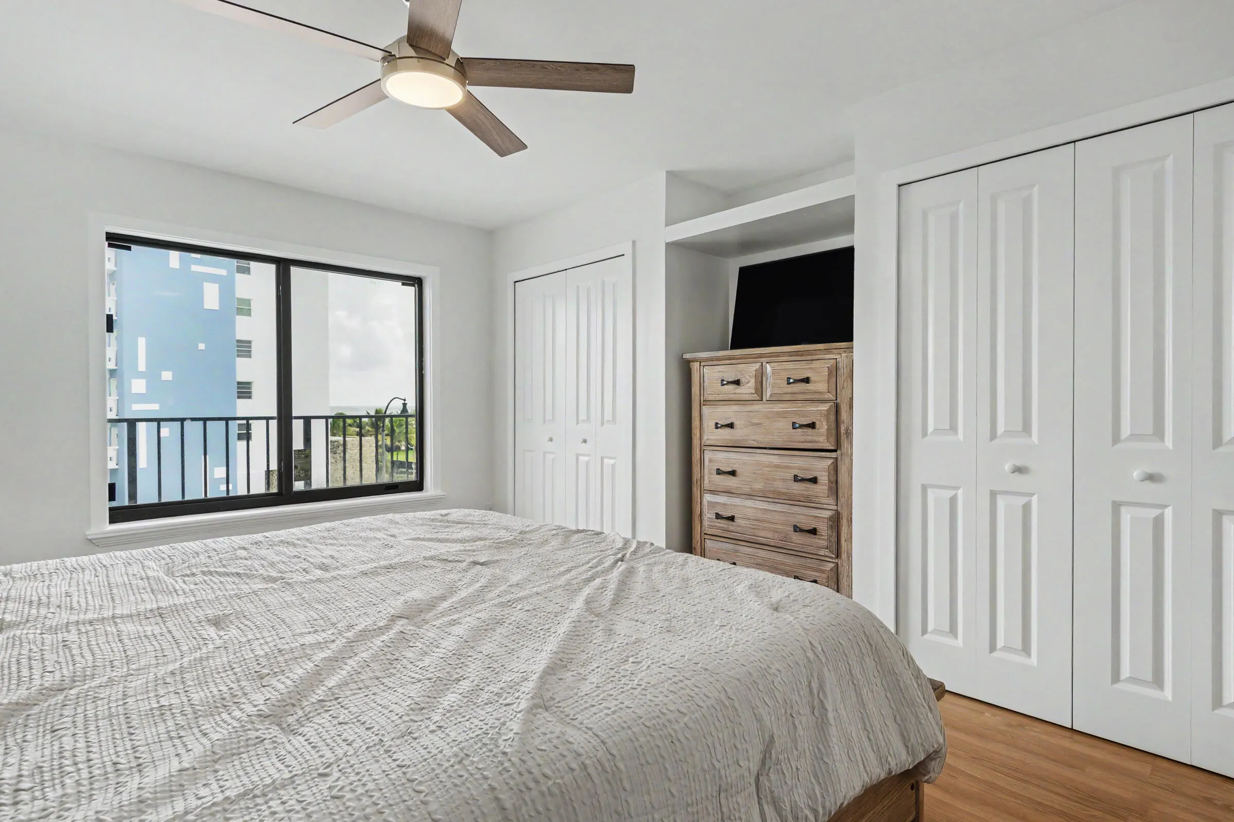 3200 N OCEAN Drive #402