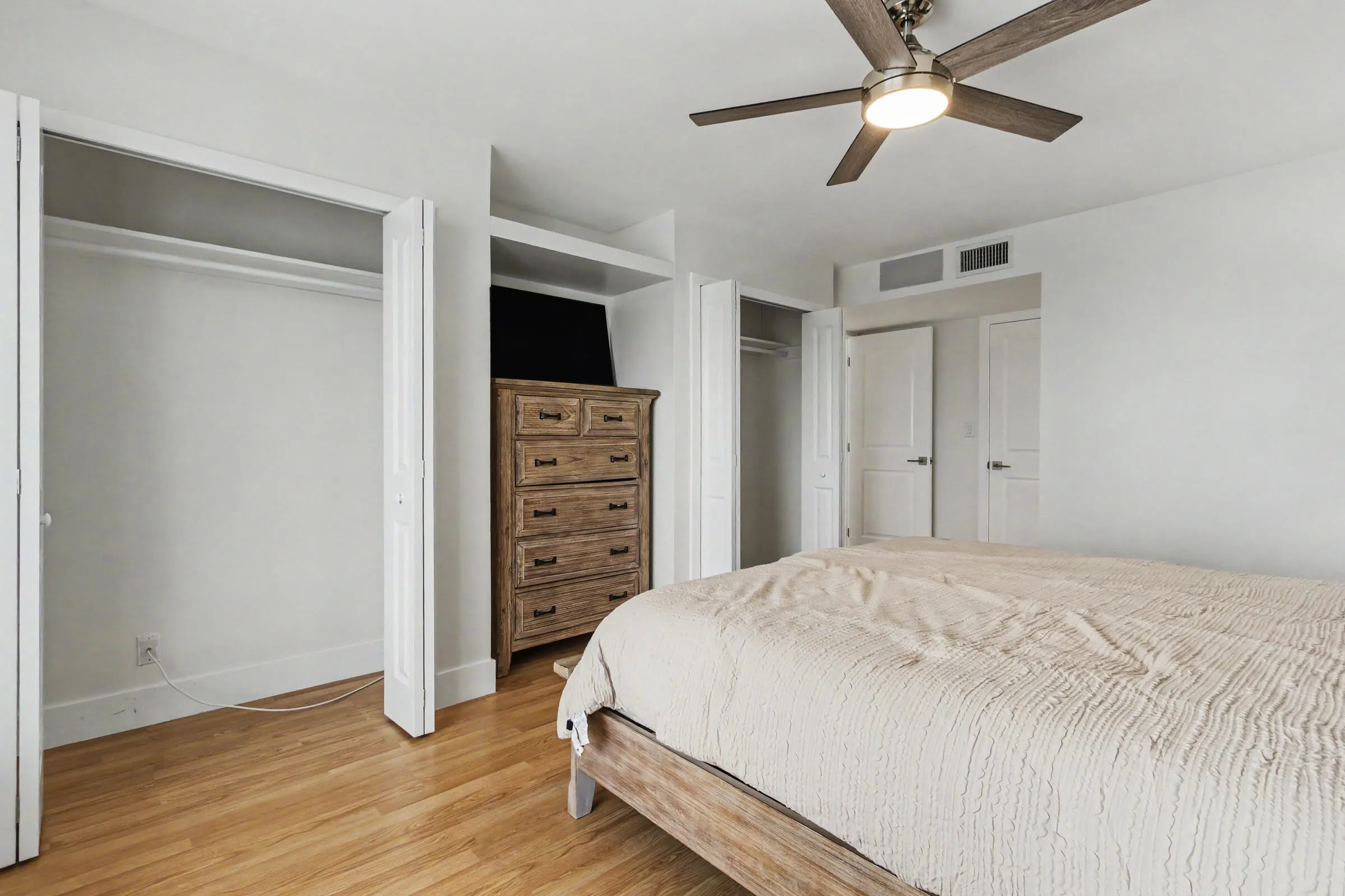 3200 N OCEAN Drive #402