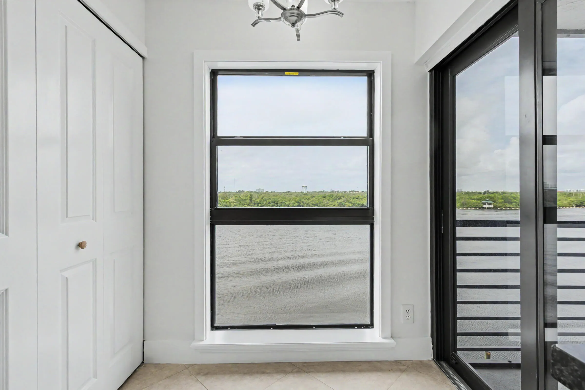 3200 N OCEAN Drive #402