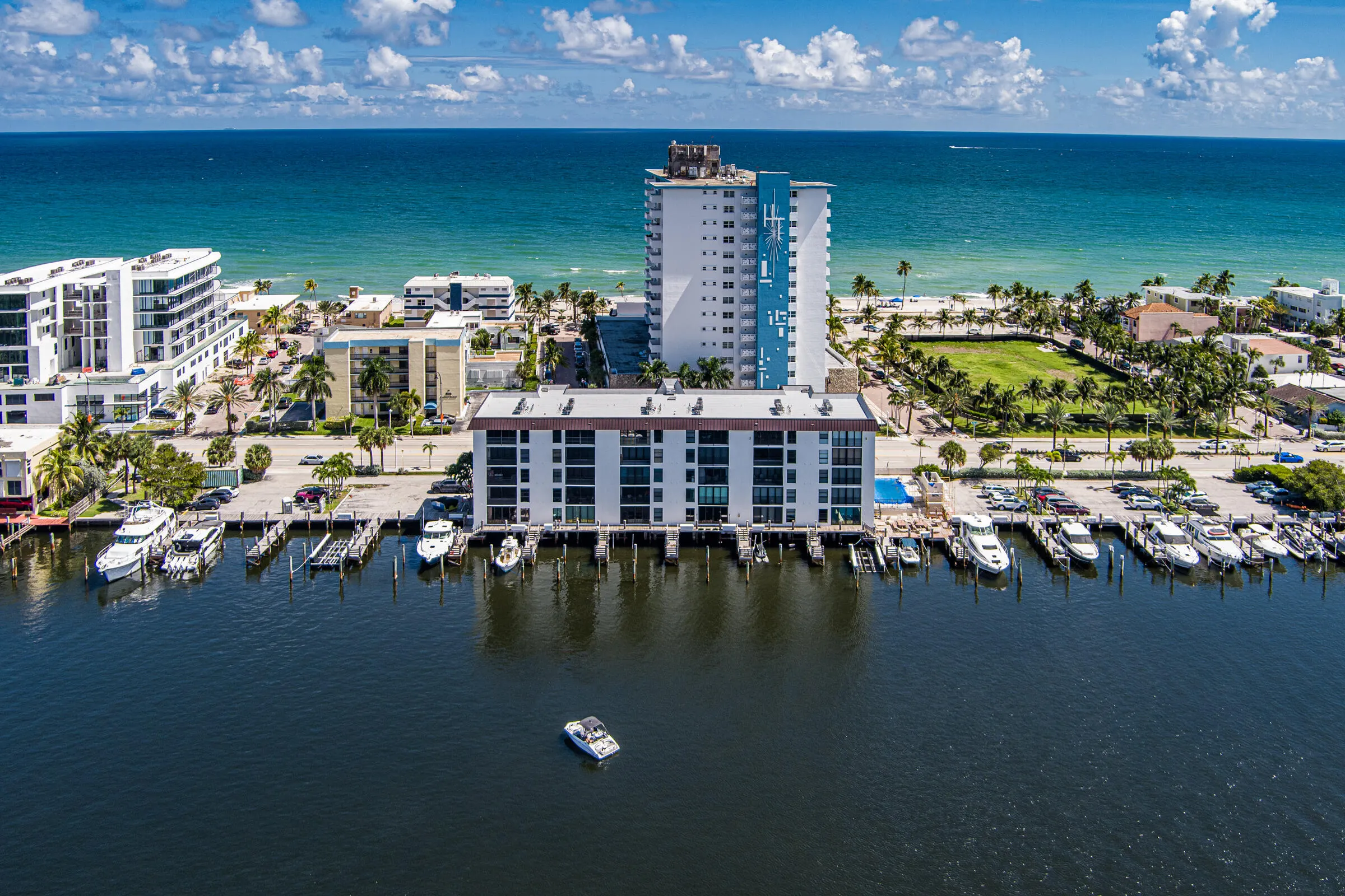 3200 N OCEAN Drive #402