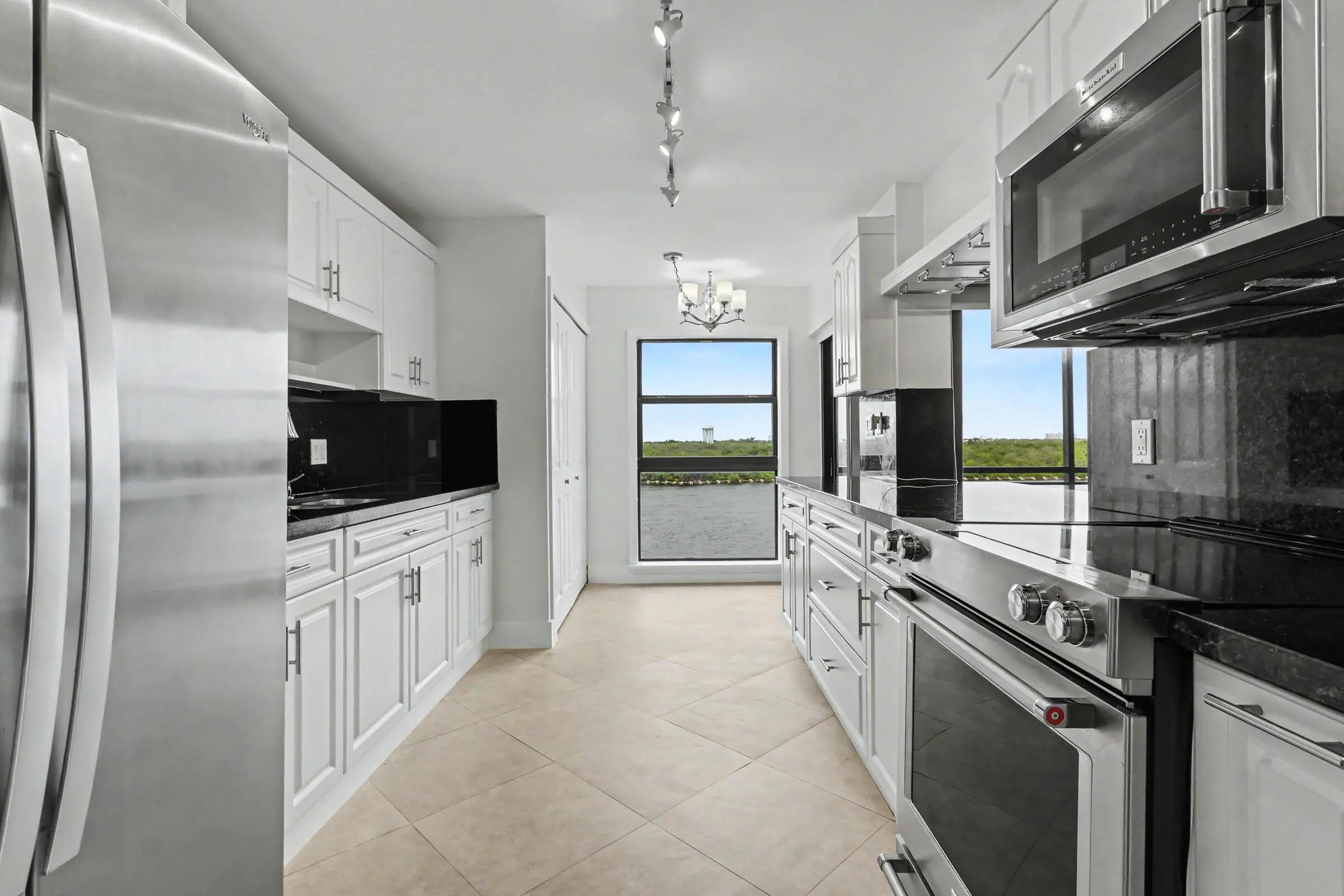 3200 N OCEAN Drive #402