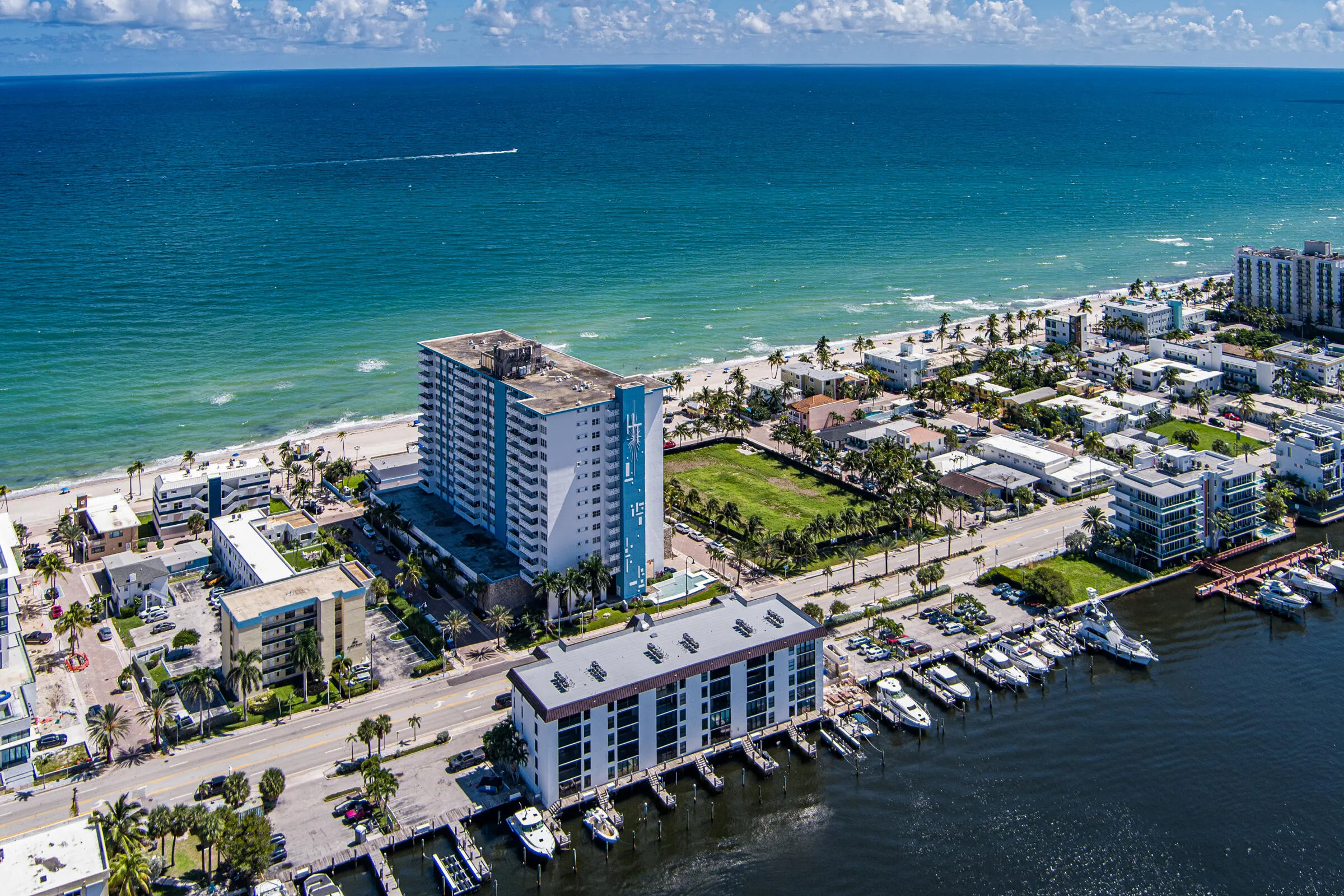 3200 N OCEAN Drive #402