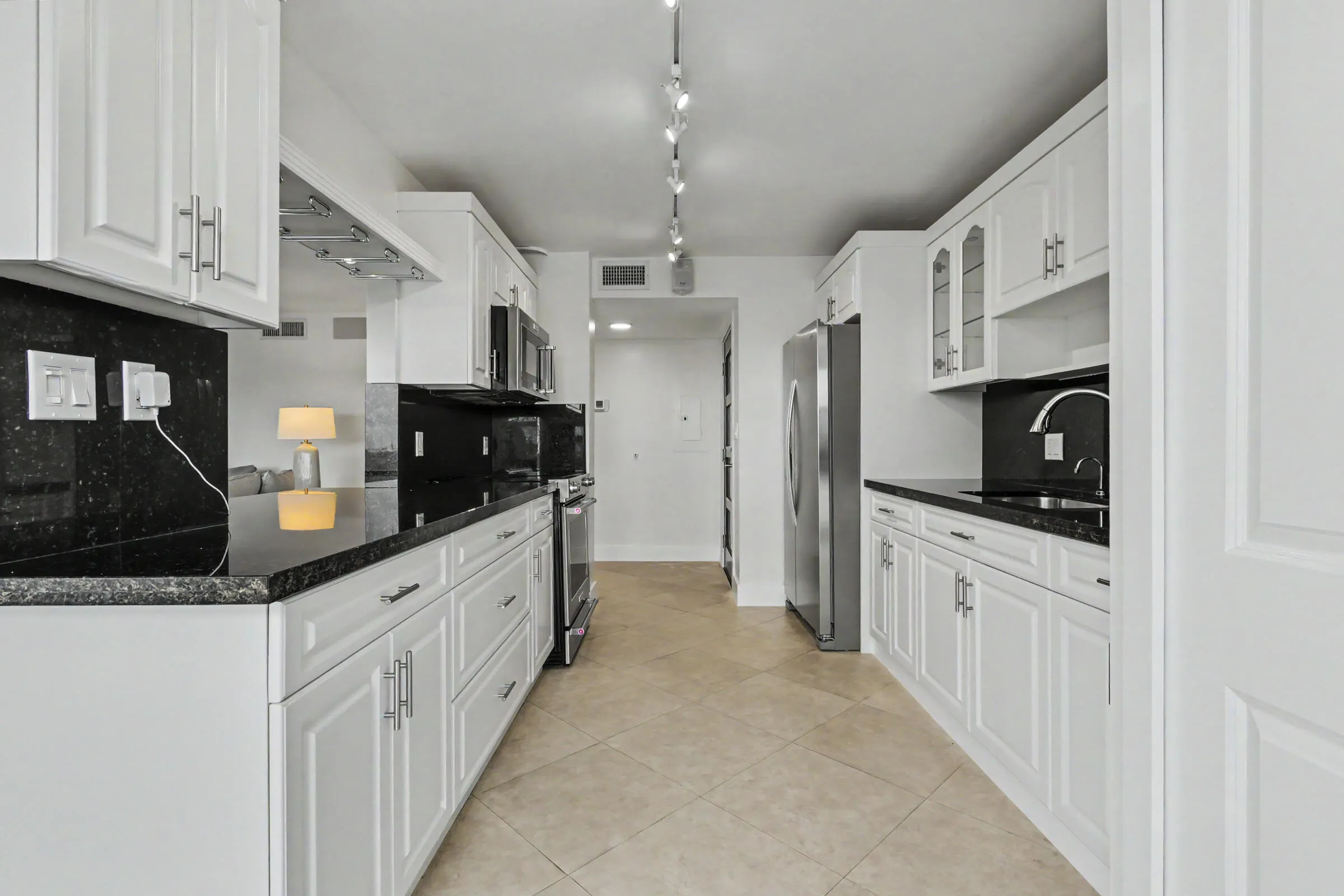3200 N OCEAN Drive #402