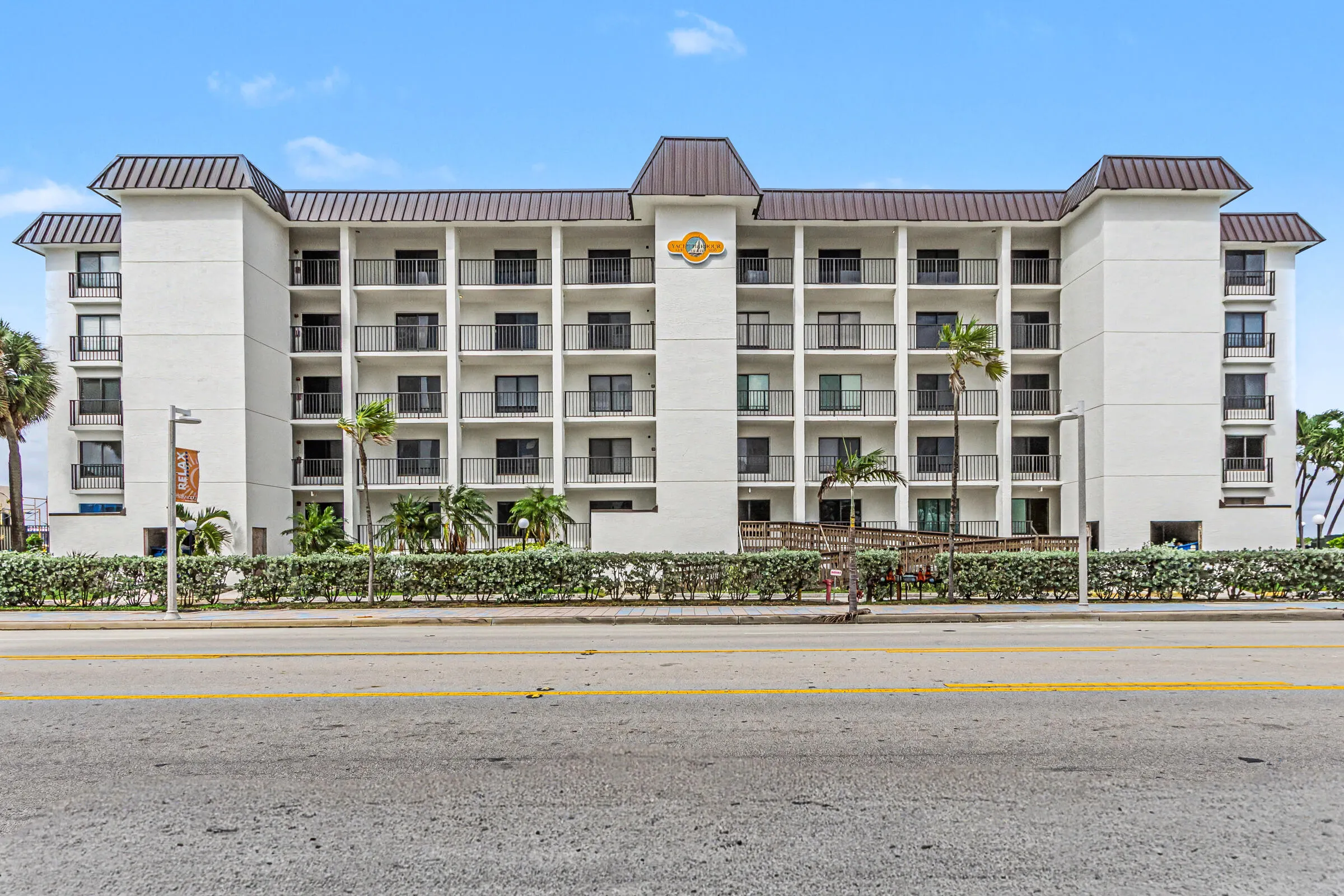 3200 N OCEAN Drive #402