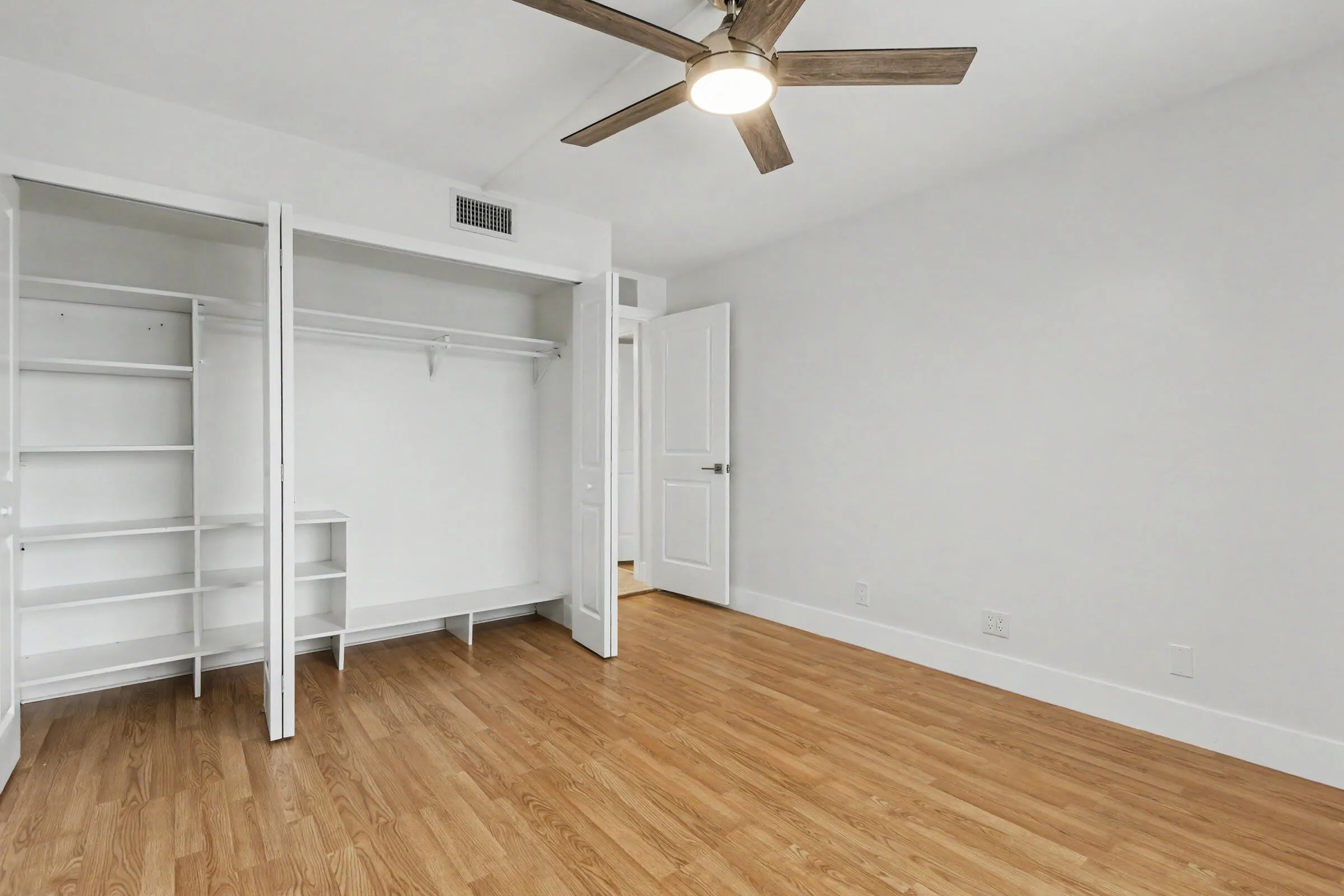3200 N OCEAN Drive #402