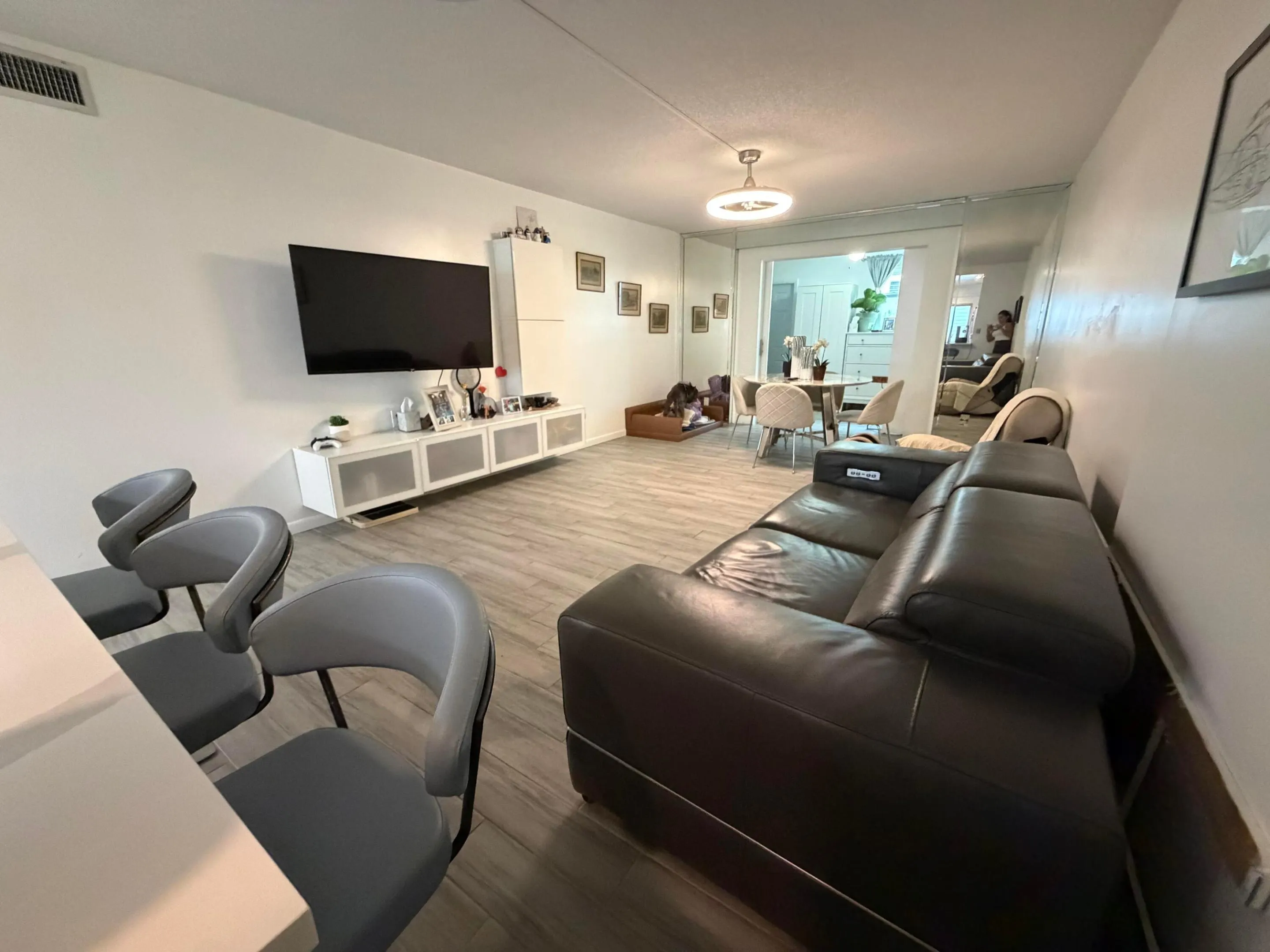 320 NE 12th Avenue #105