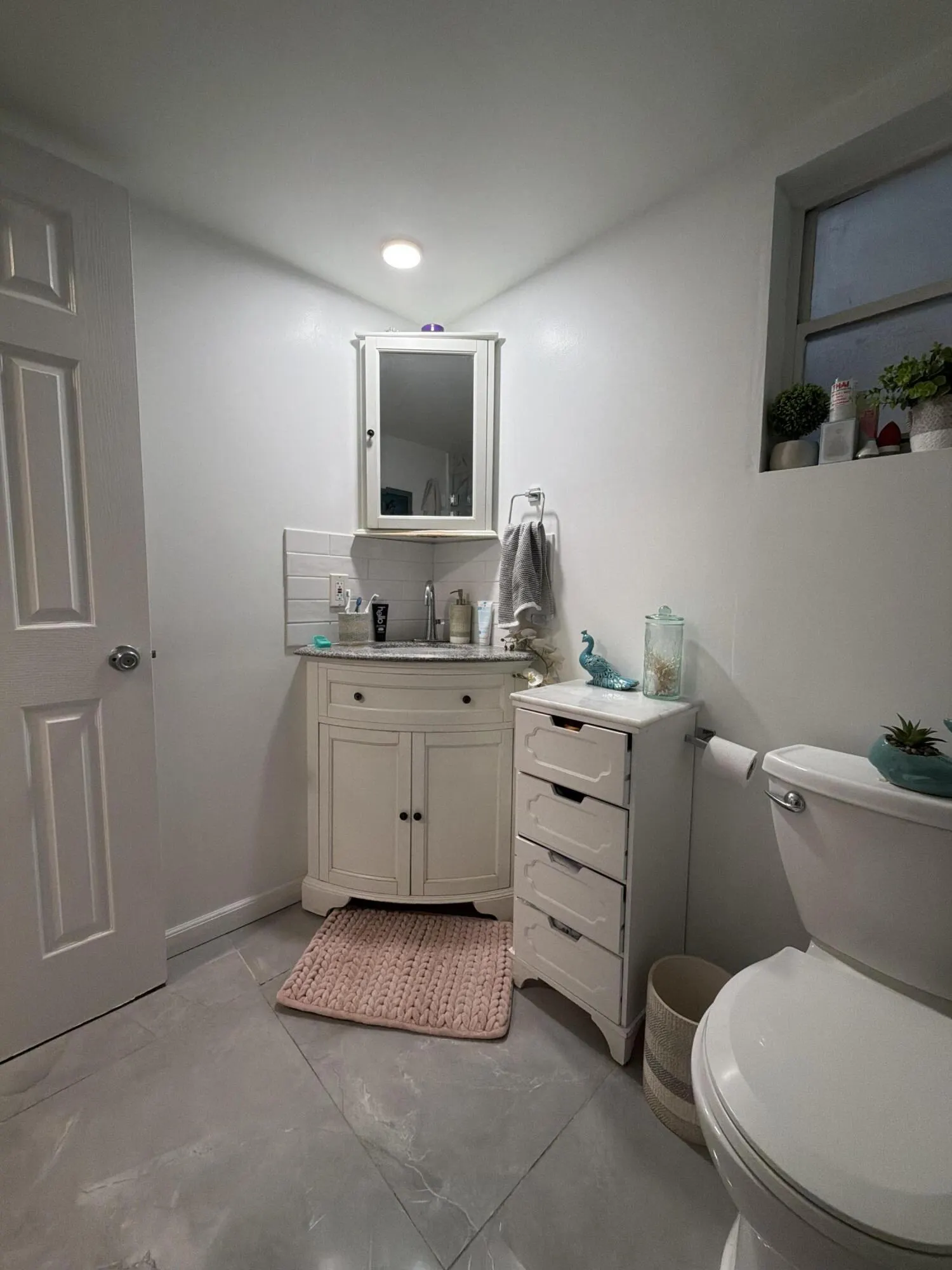 320 NE 12th Avenue #105