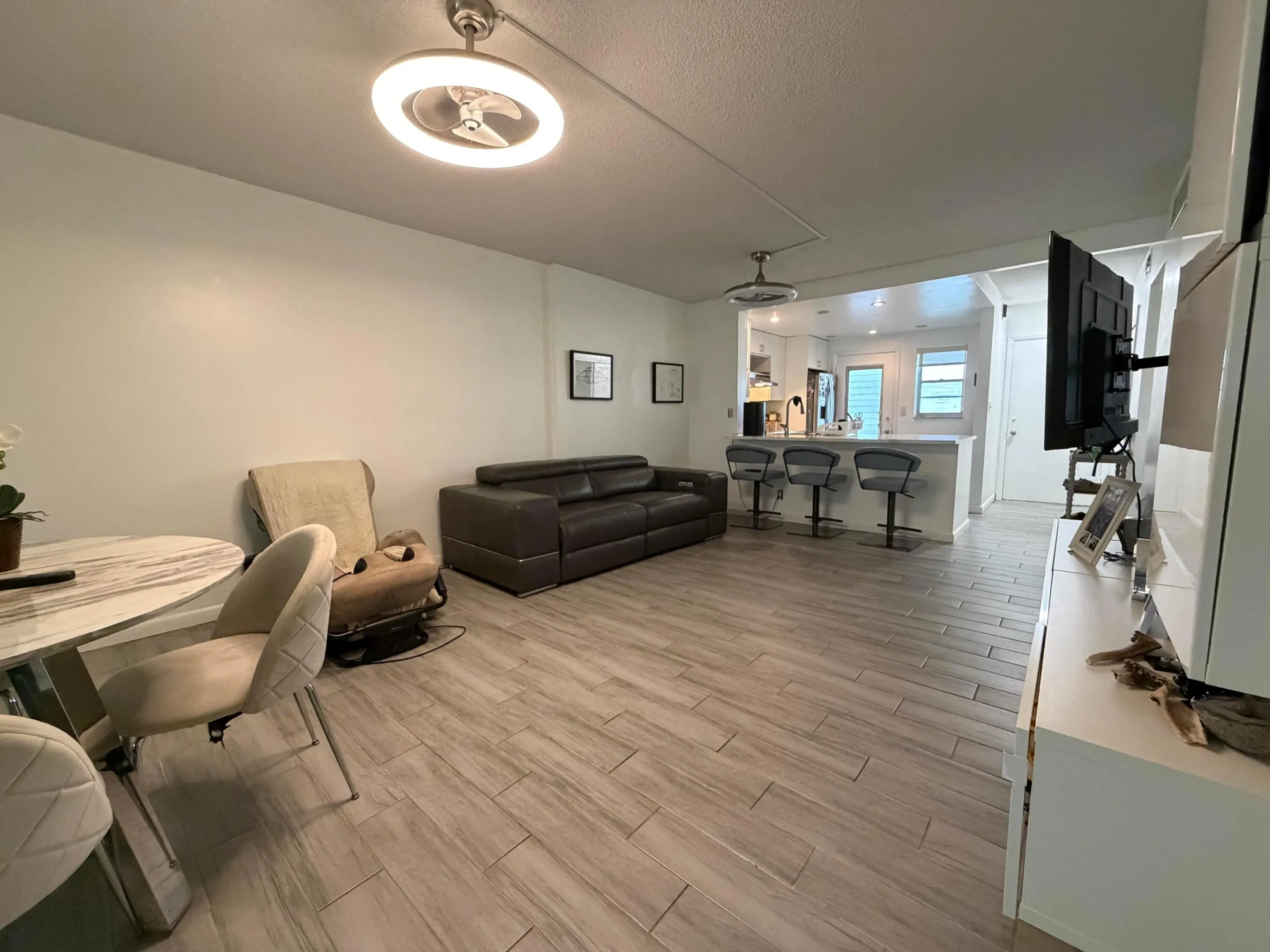 320 NE 12th Avenue #105