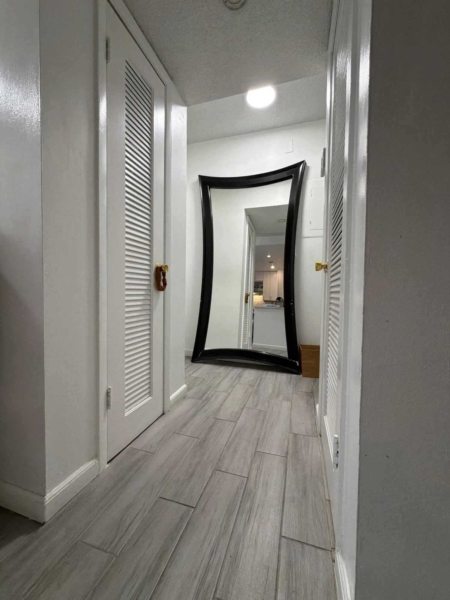 320 NE 12th Avenue #105