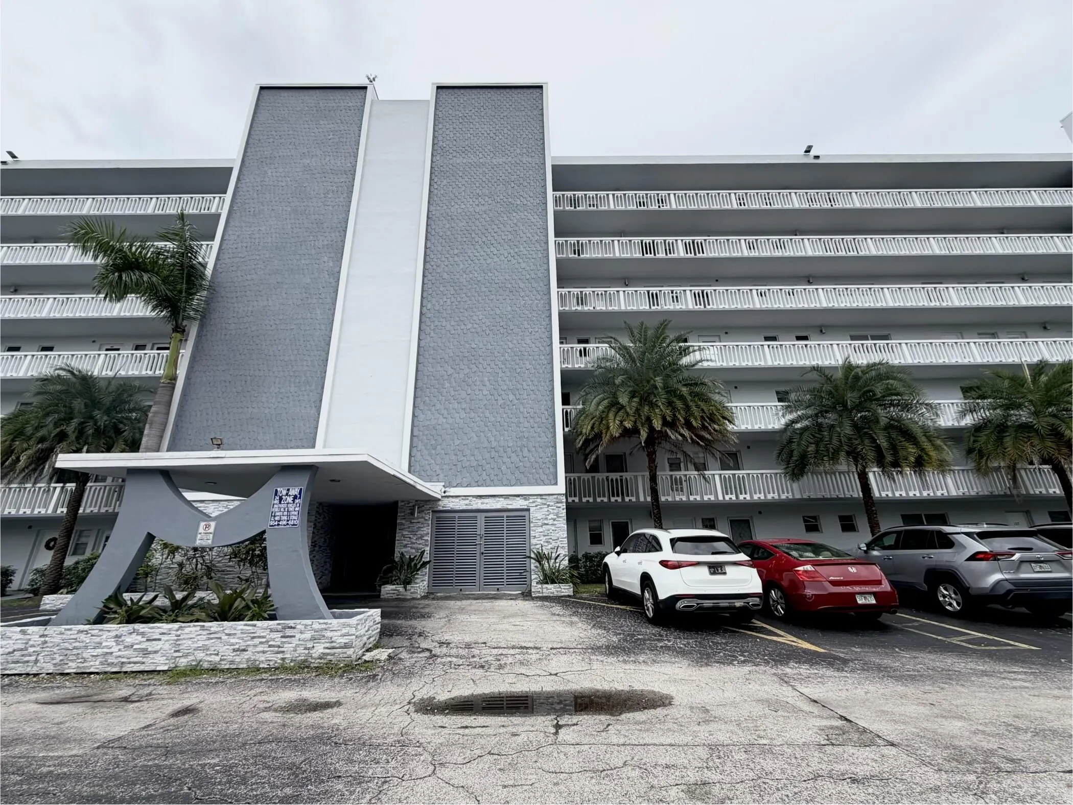 320 NE 12th Avenue #105