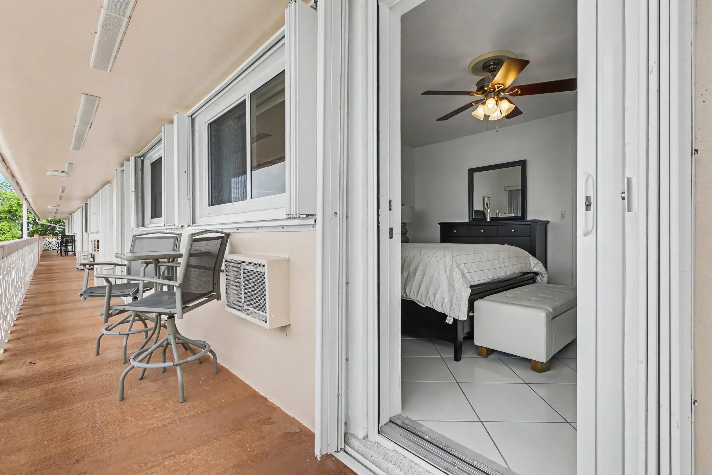 900 SW 10th Terrace #19S