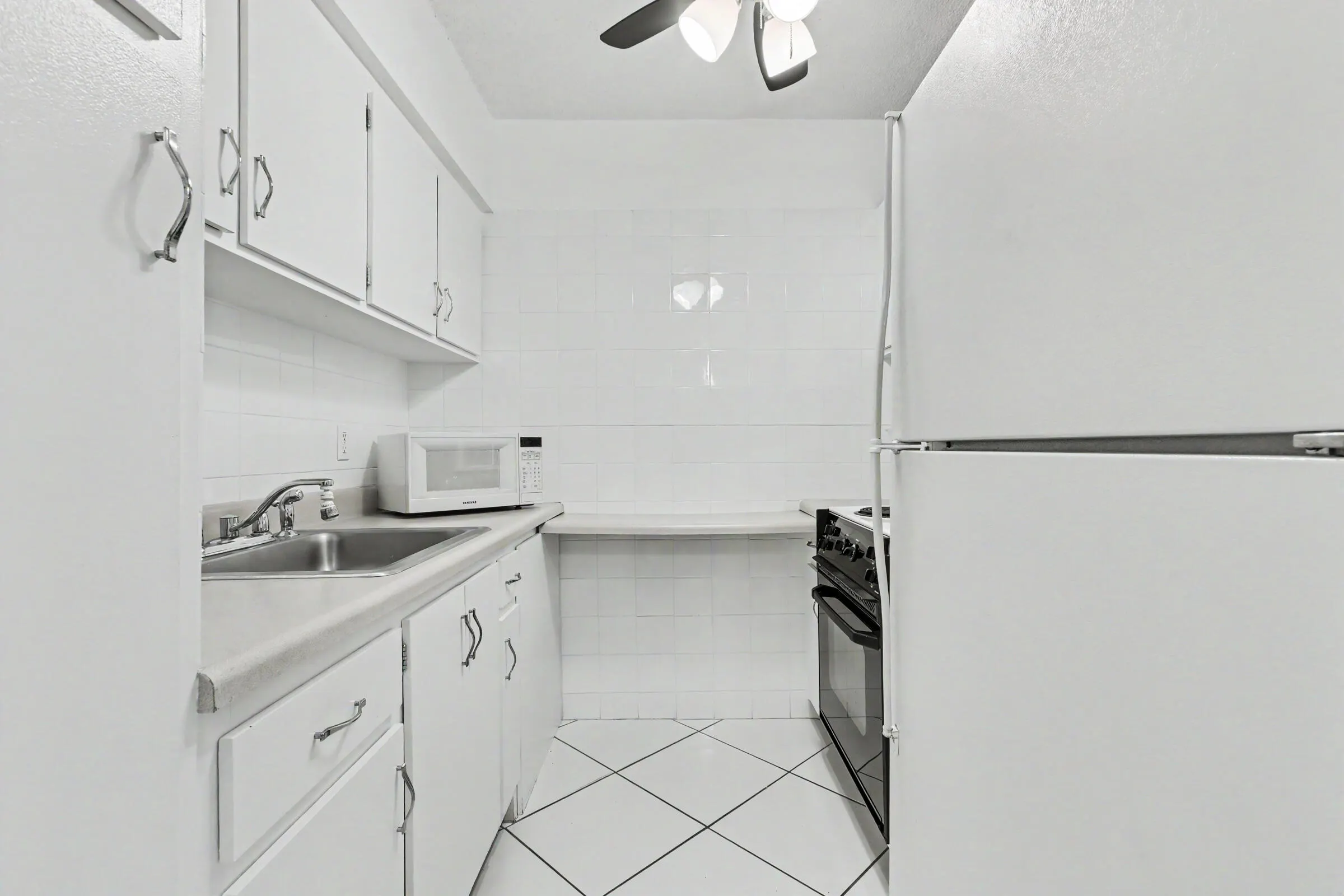 900 SW 10th Terrace #19S