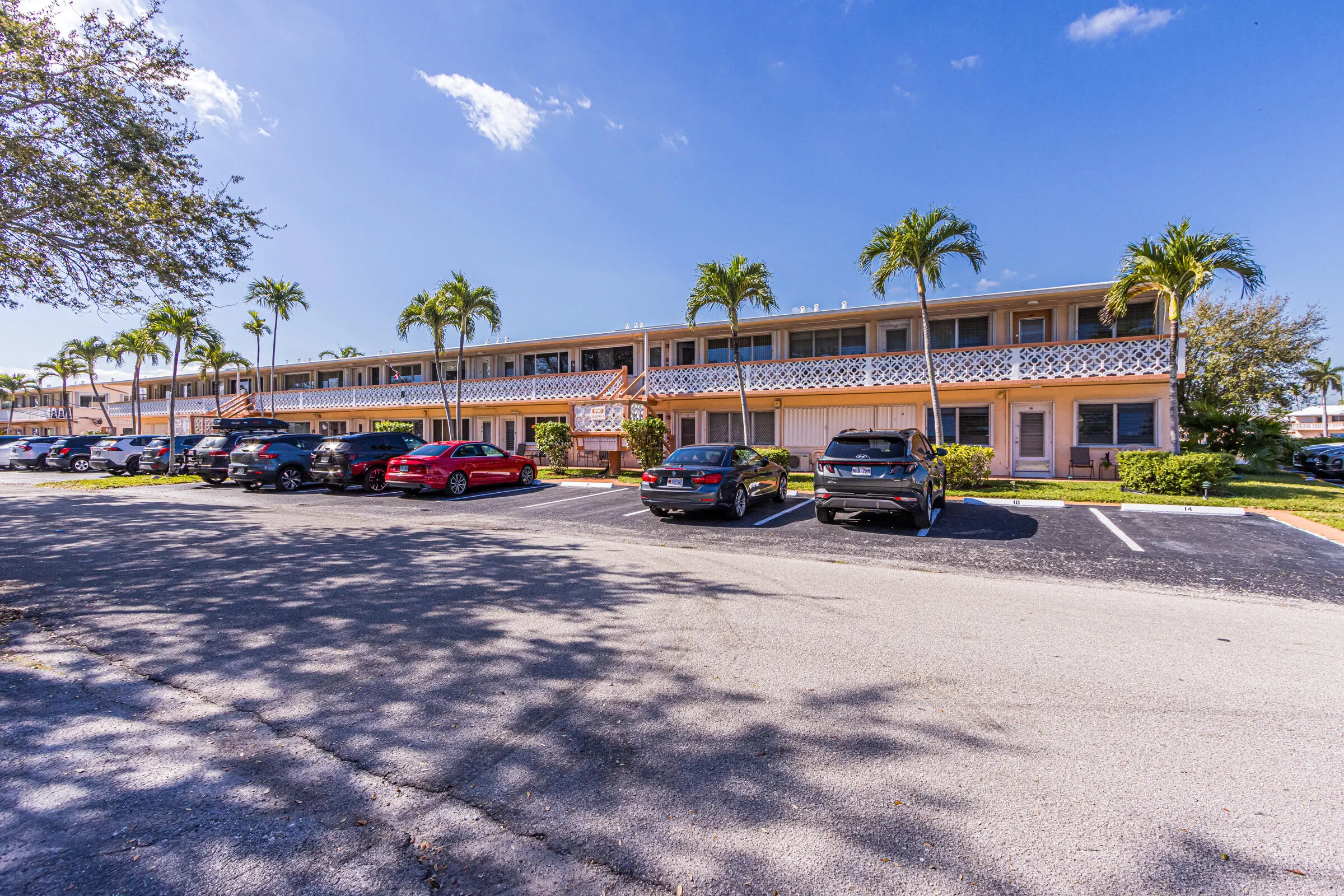 900 SW 10th Terrace #19S