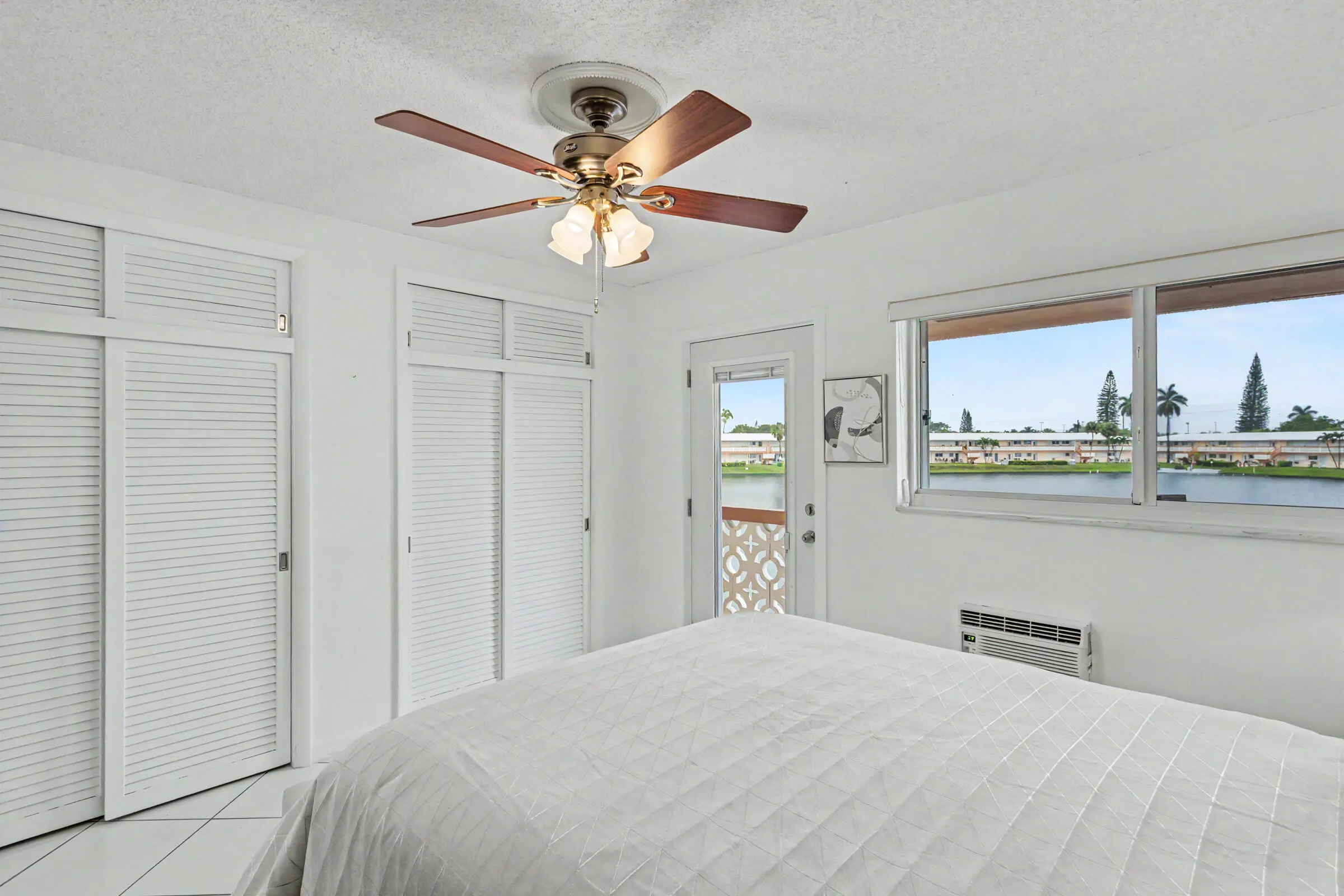 900 SW 10th Terrace #19S