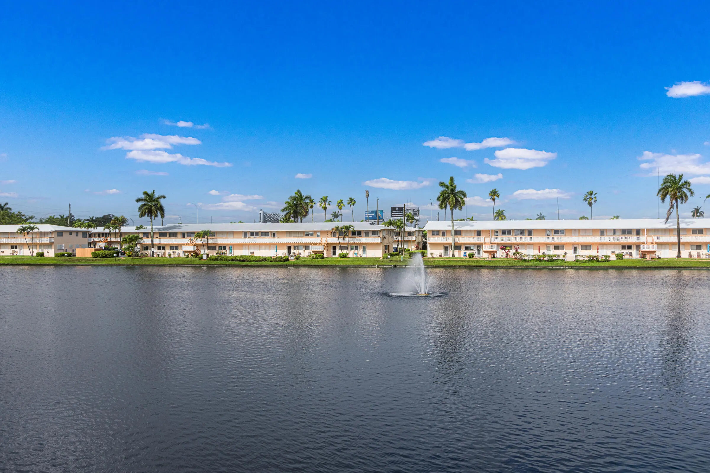 900 SW 10th Terrace #19S