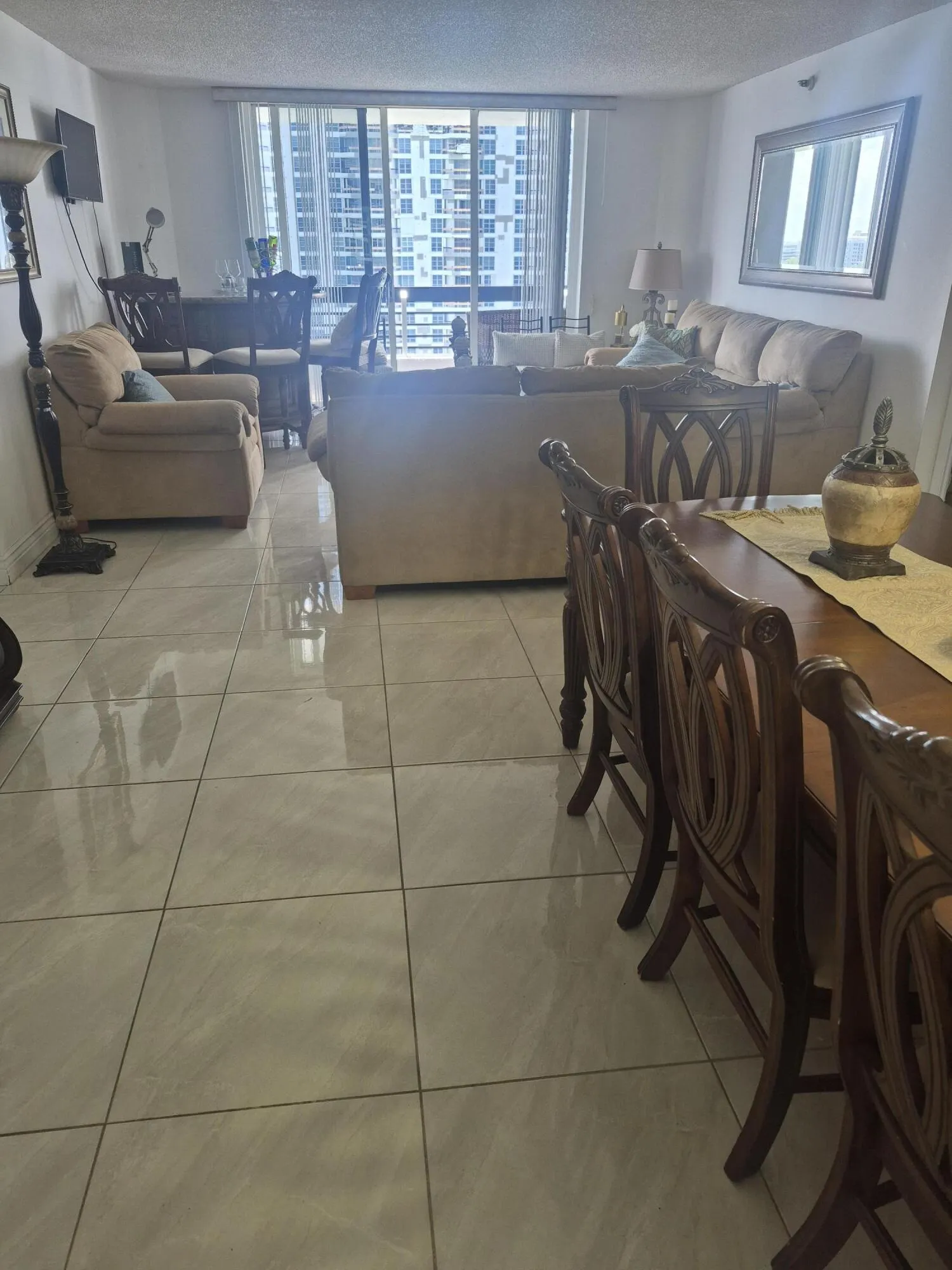 3600 MYSTIC POINTE Drive #1202