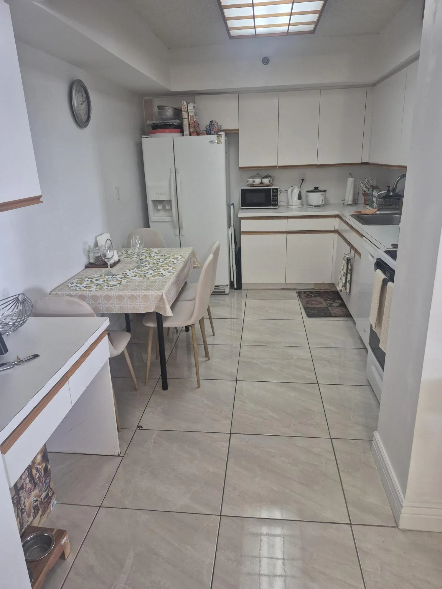 3600 MYSTIC POINTE Drive #1202