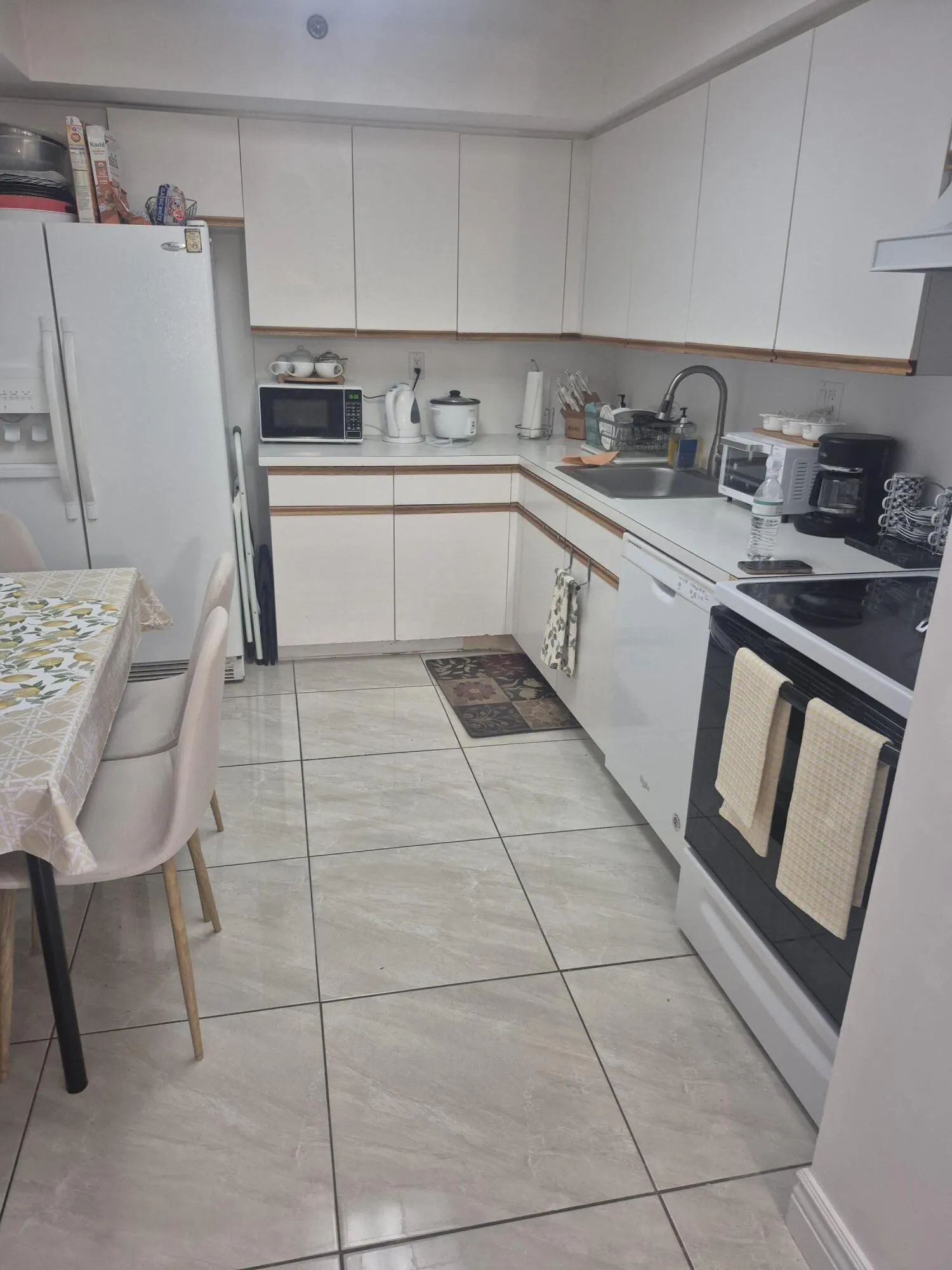 3600 MYSTIC POINTE Drive #1202