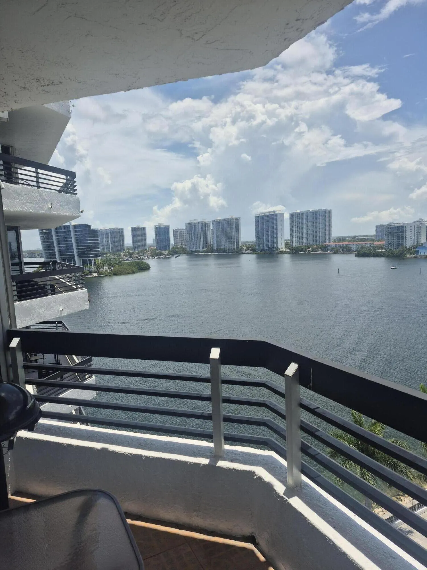 3600 MYSTIC POINTE Drive #1202