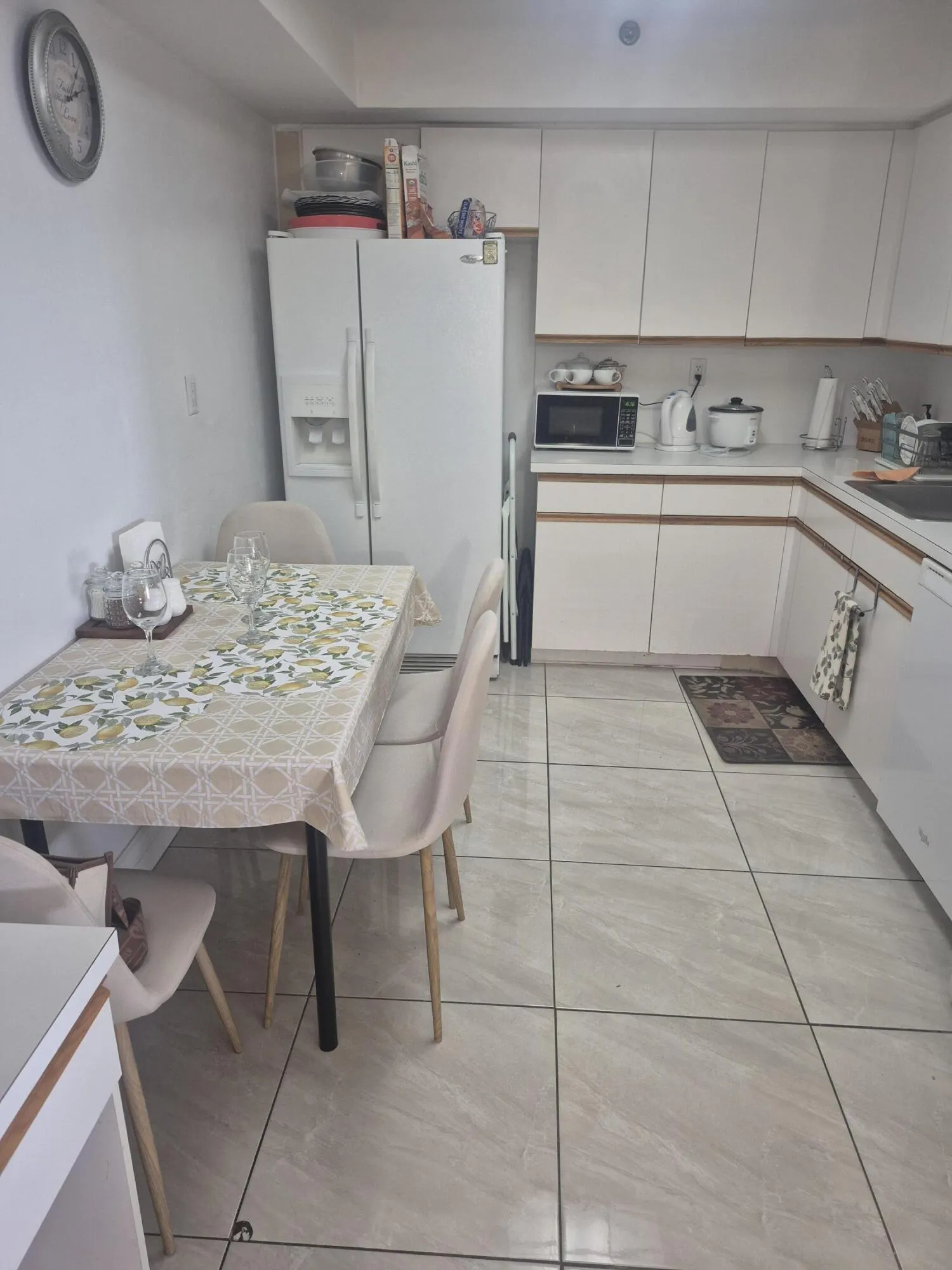 3600 MYSTIC POINTE Drive #1202