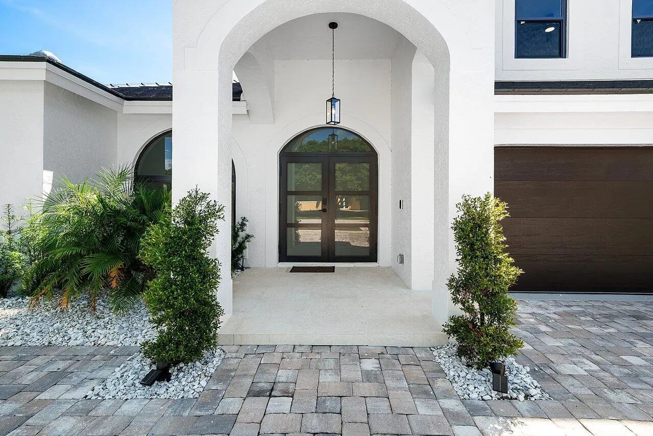 7548 Fairway Trail