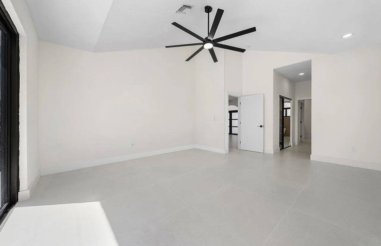 7548 Fairway Trail