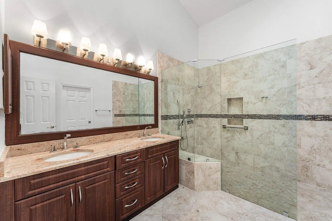 8288 Horseshoe Bay Road