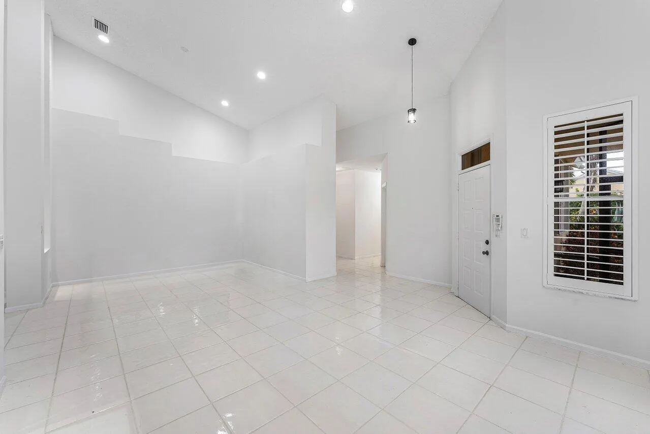 8288 Horseshoe Bay Road
