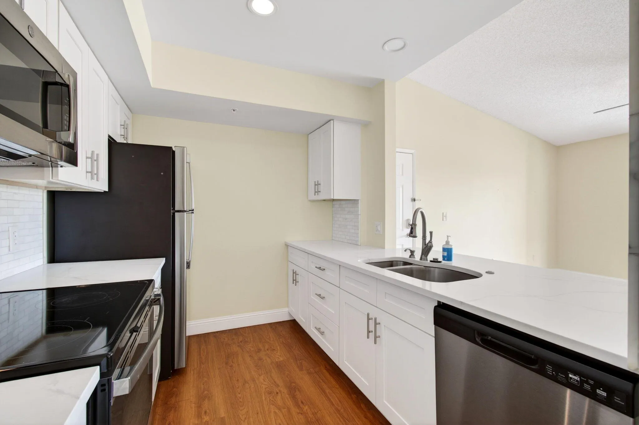157 Yacht Club Way #303