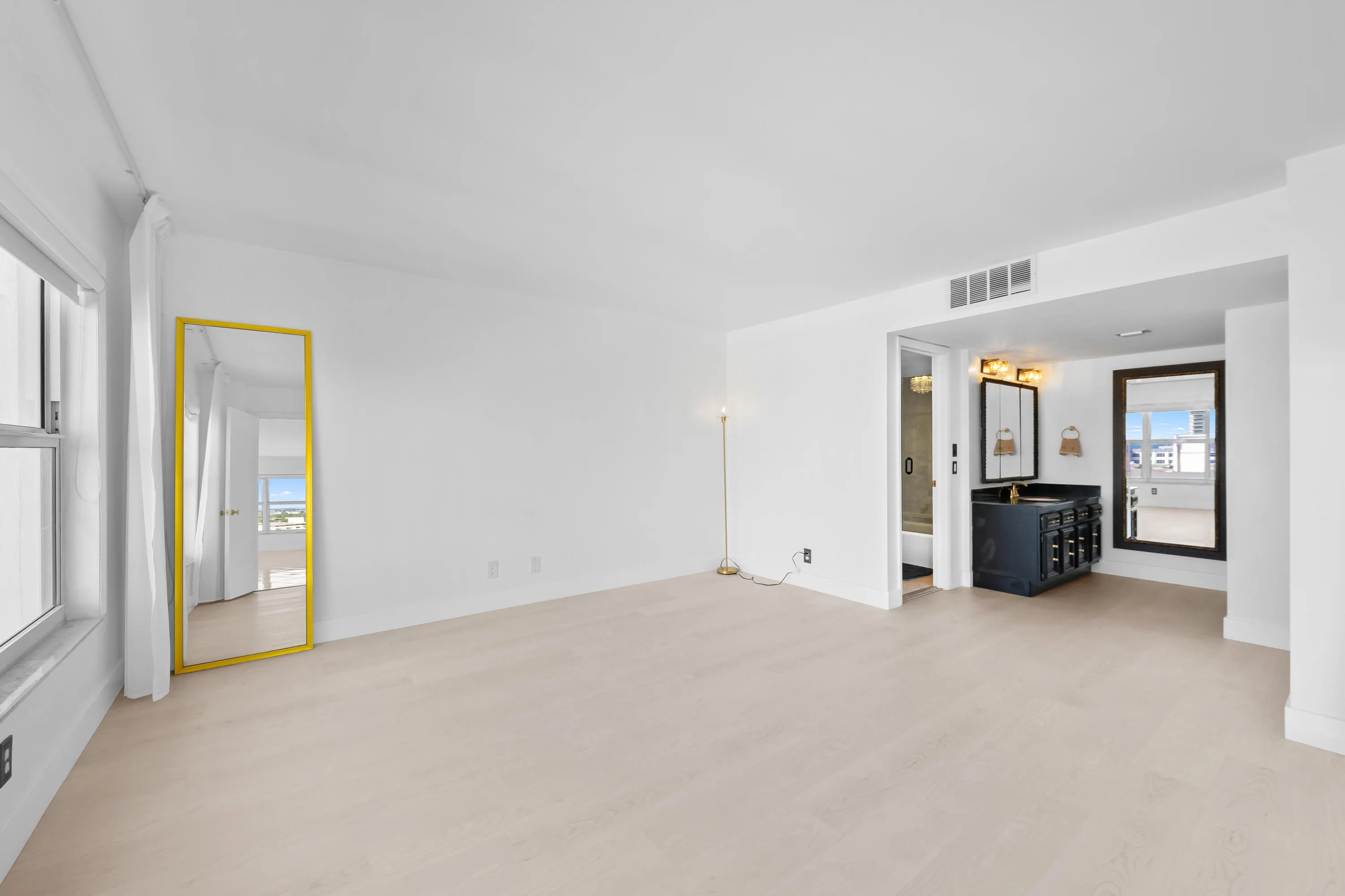 3500 GALT OCEAN Drive #2212A