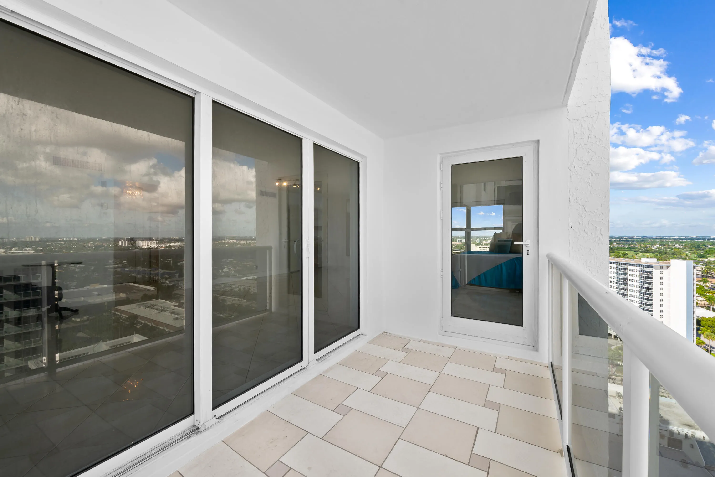 3500 GALT OCEAN Drive #2212A