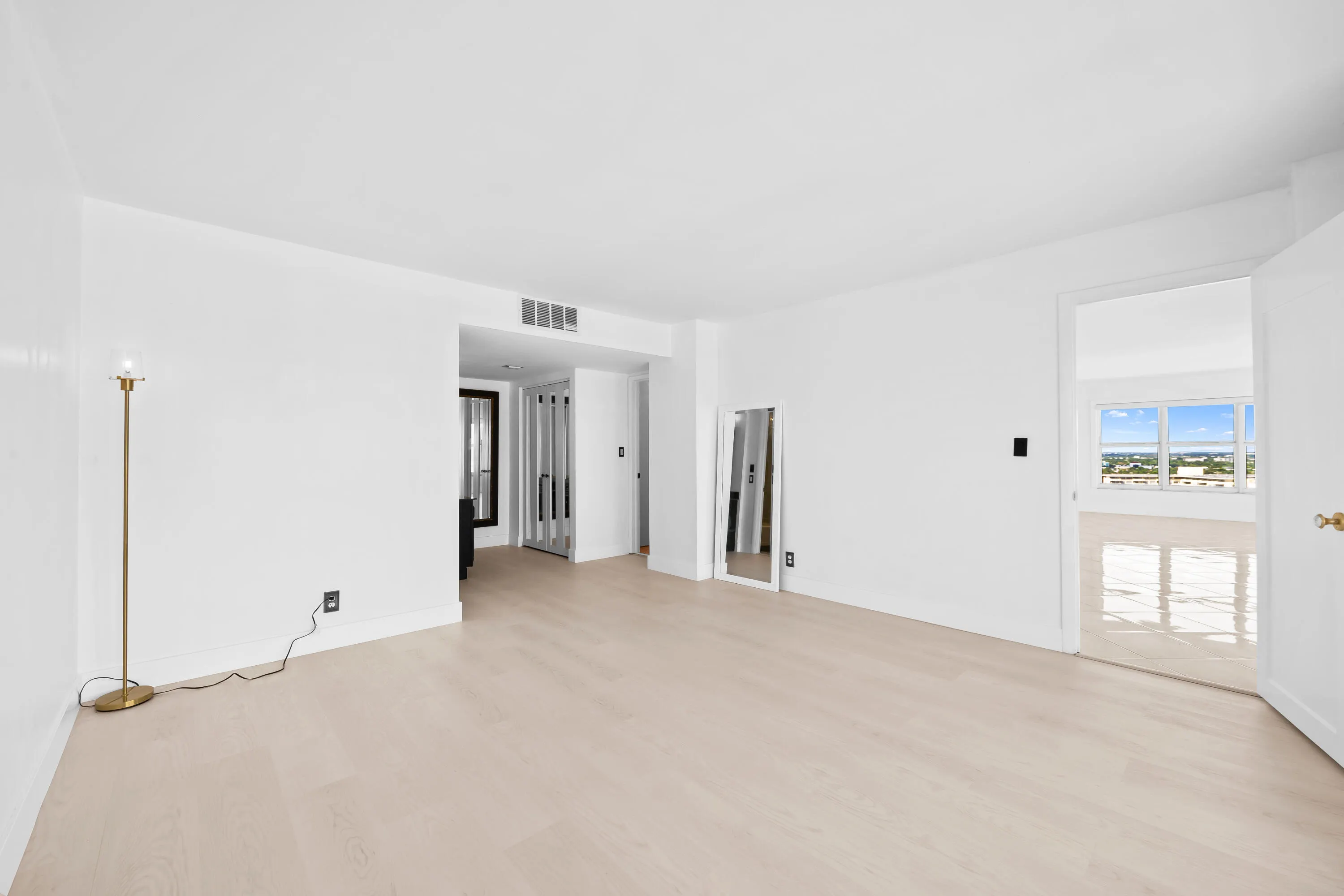 3500 GALT OCEAN Drive #2212A