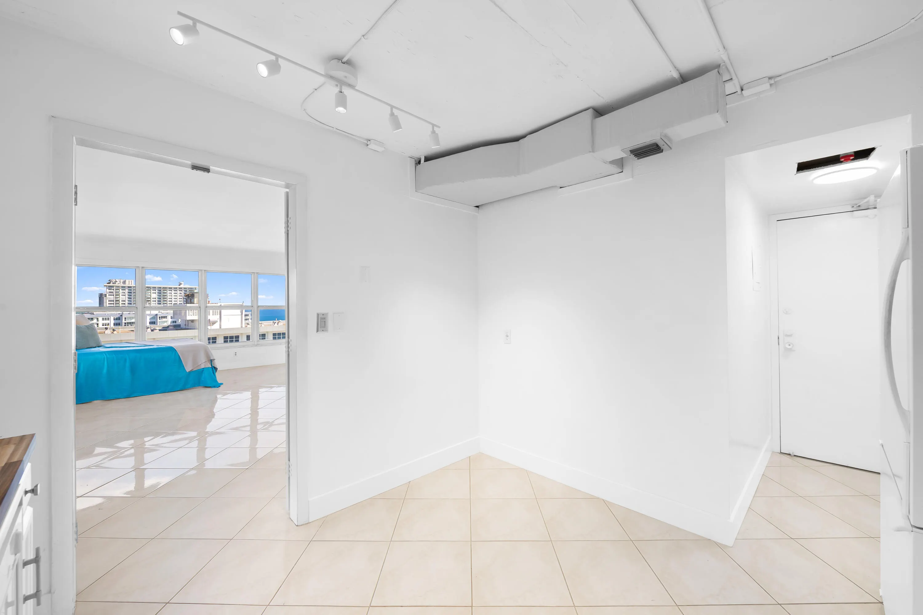3500 GALT OCEAN Drive #2212A