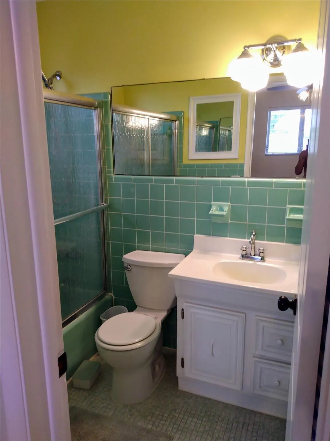1717 Rodman Street #18