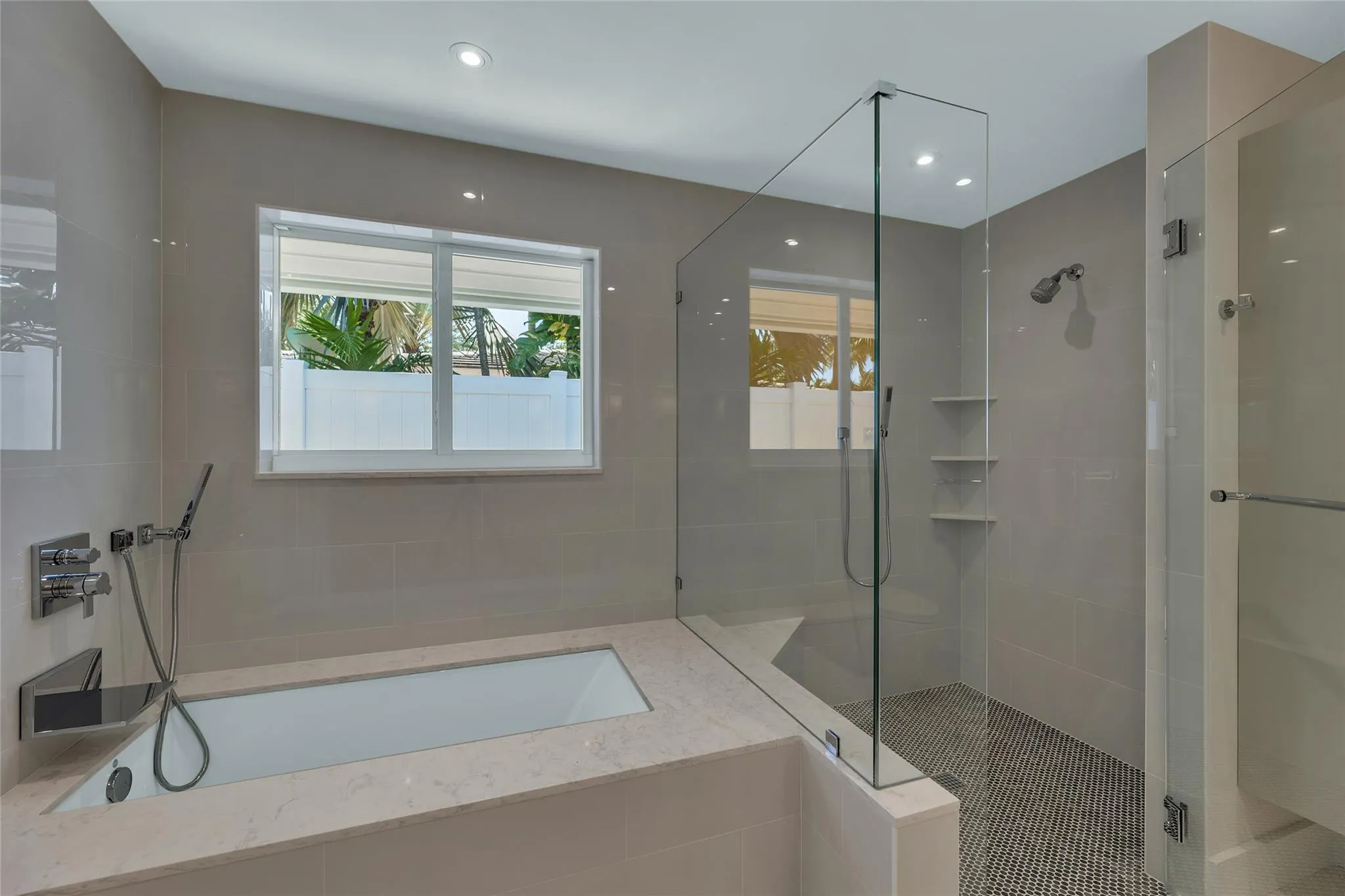 2008 Admirals Way