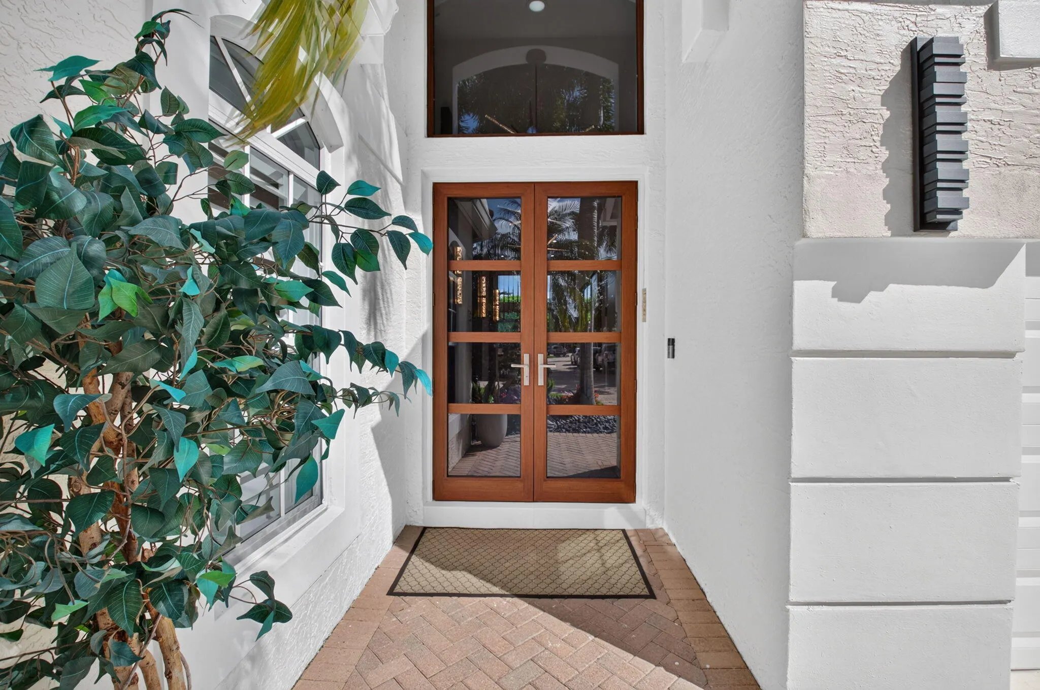 6531 Somerset Circle