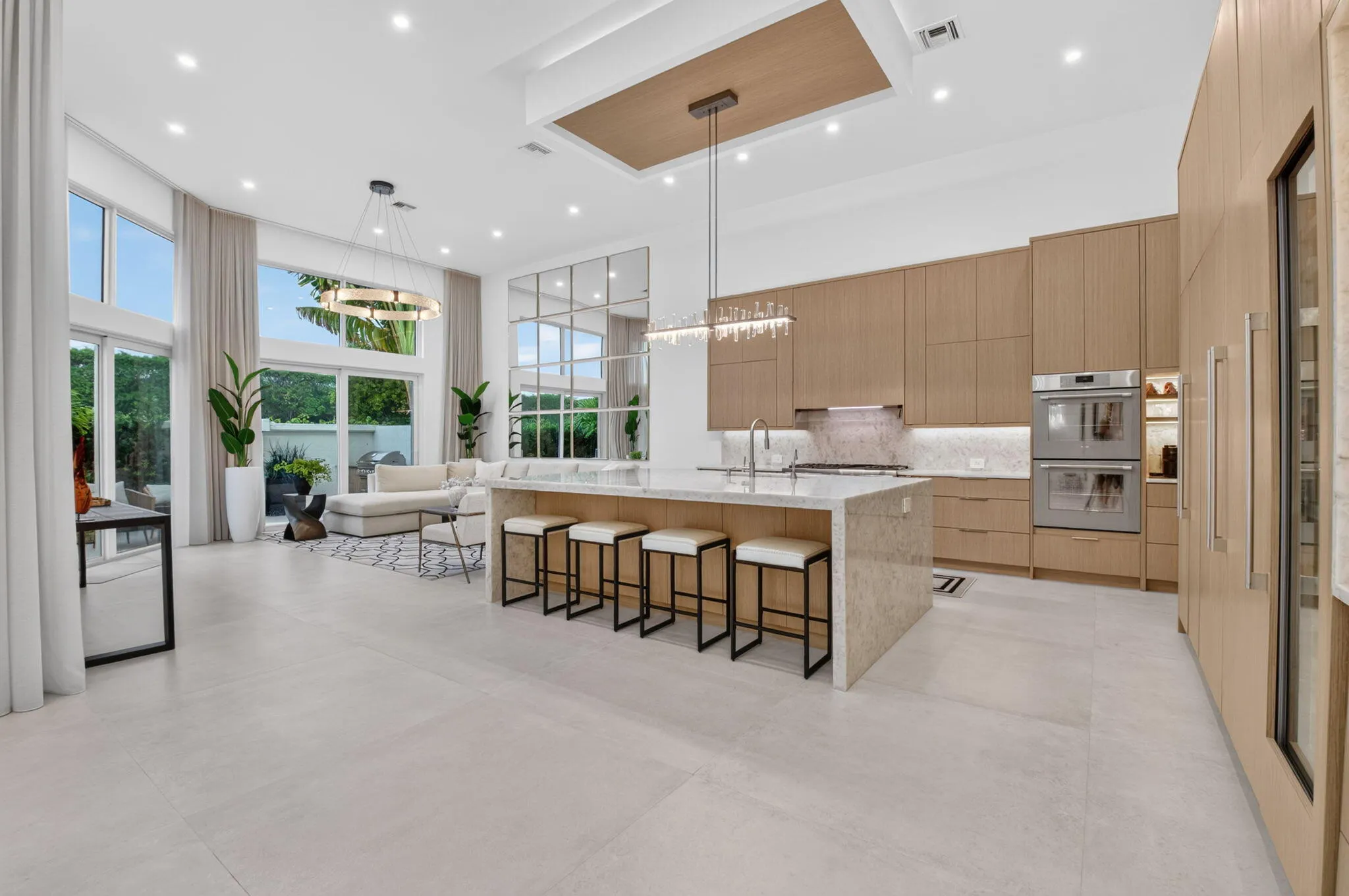 6531 Somerset Circle