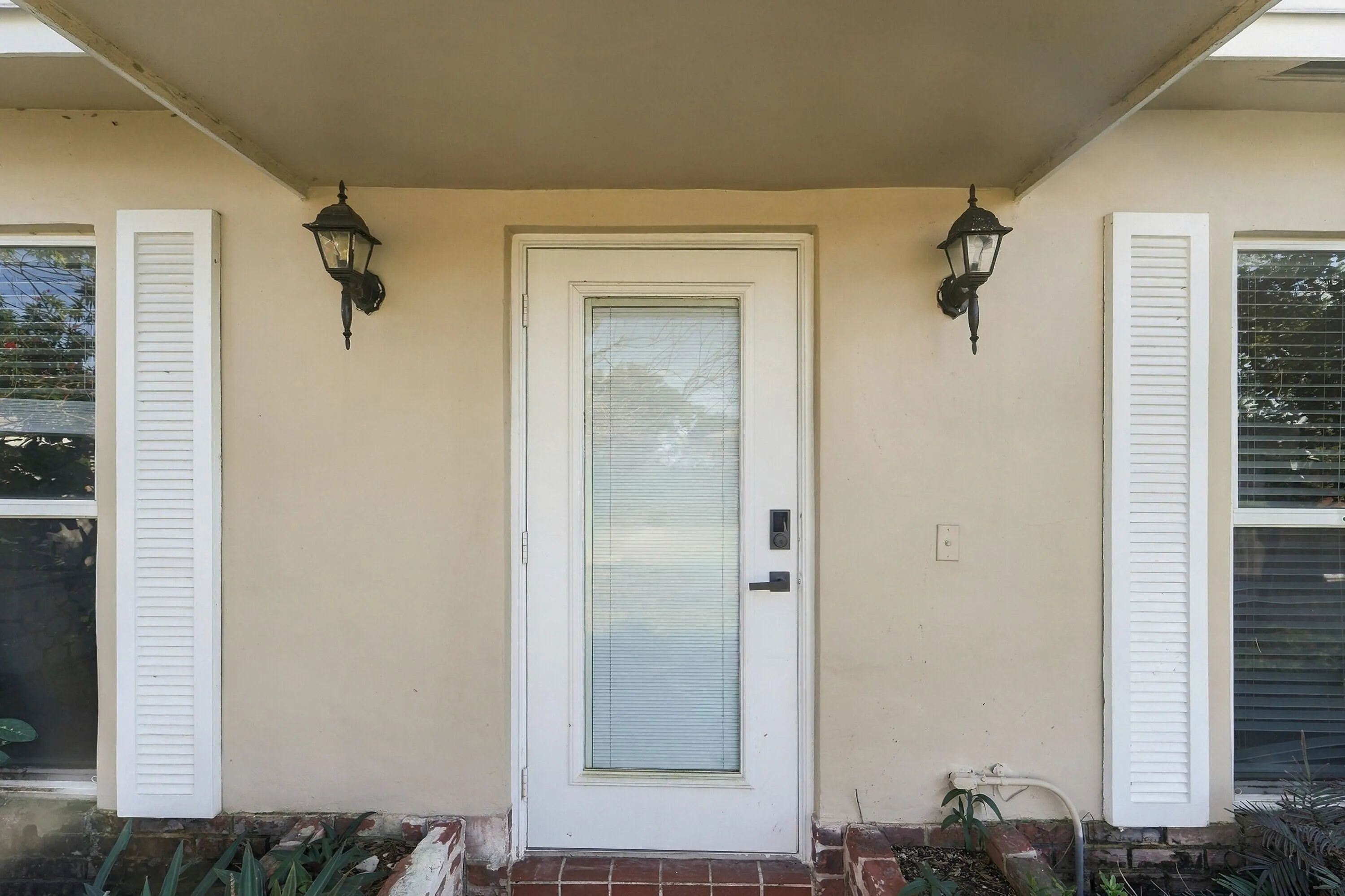 1730 NW 48th Place