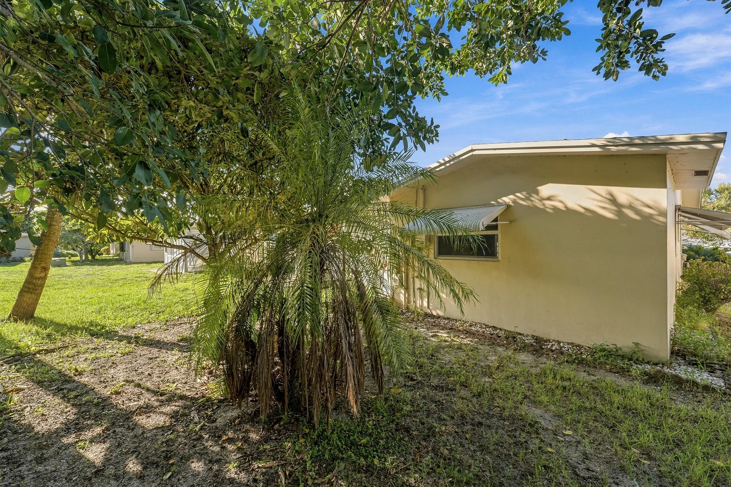 1730 NW 48th Place