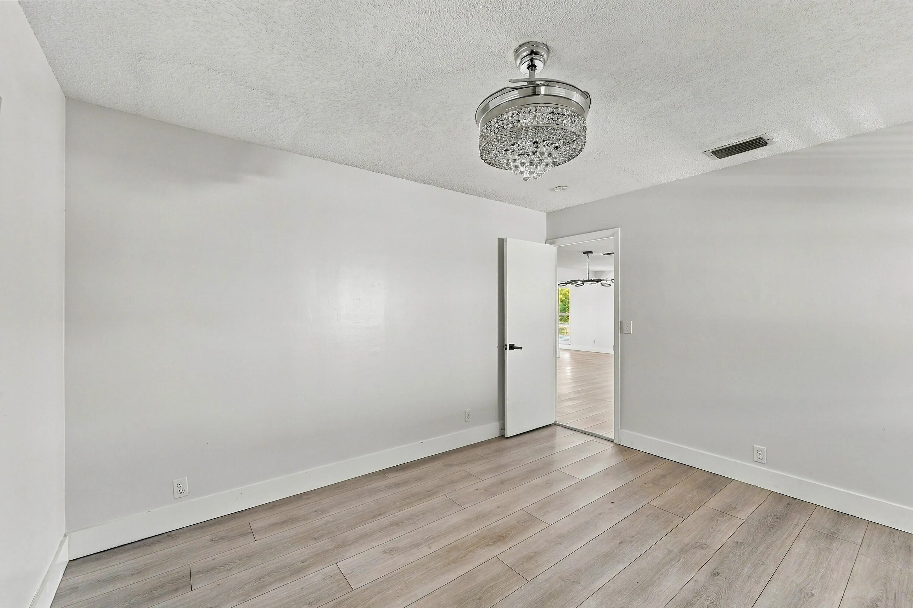 1730 NW 48th Place